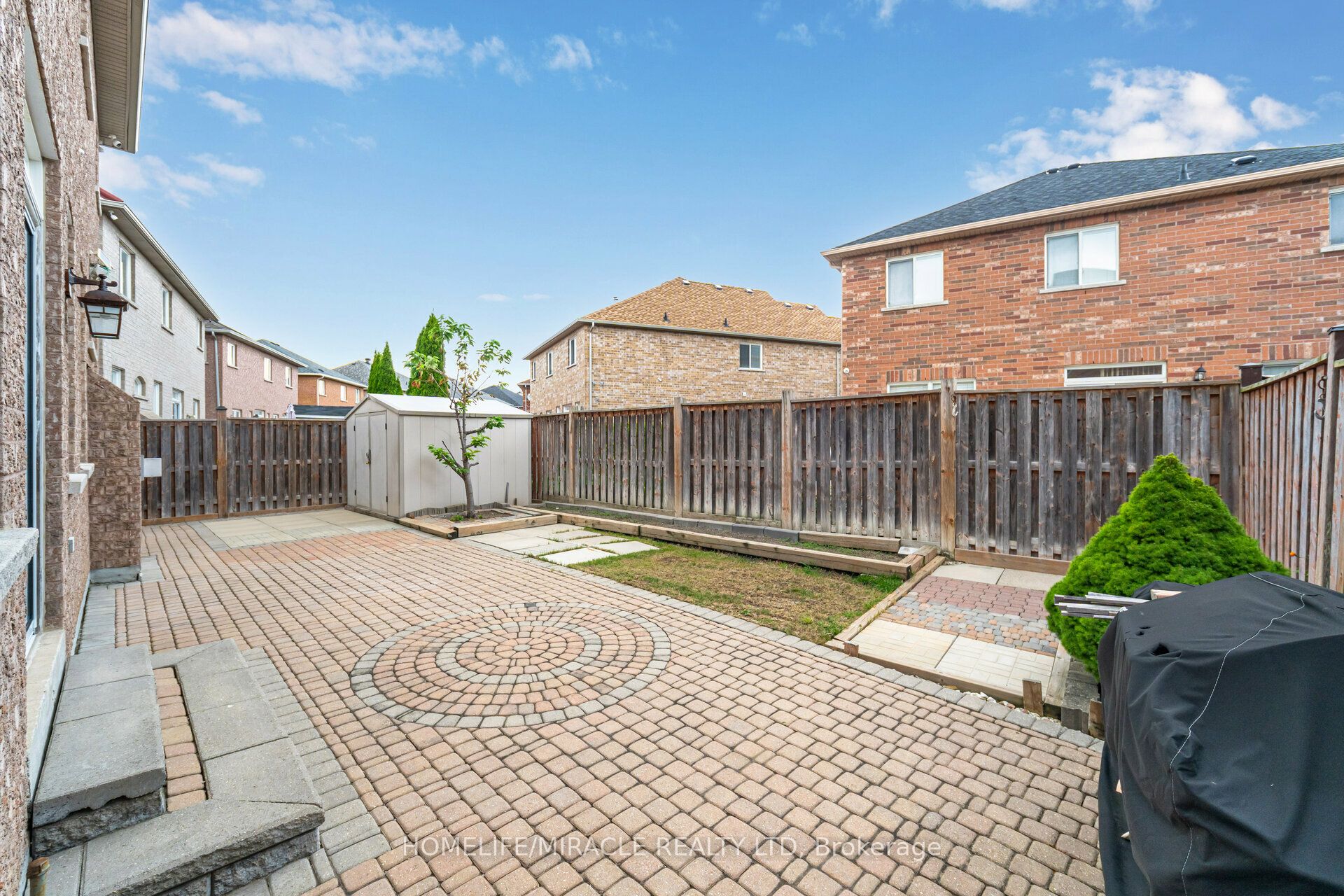 21 Summershade Street Property Photo 47