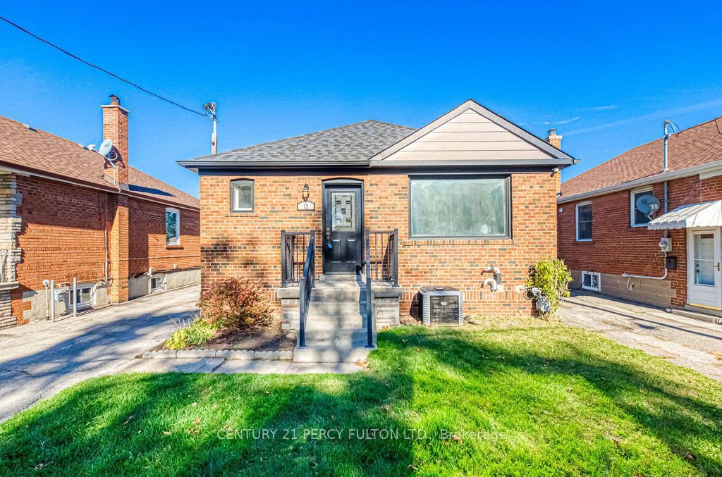 12 Silvercrest Avenue Property Photo 1