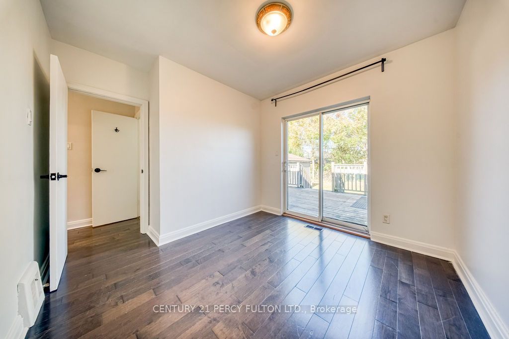 12 Silvercrest Avenue Property Photo 19