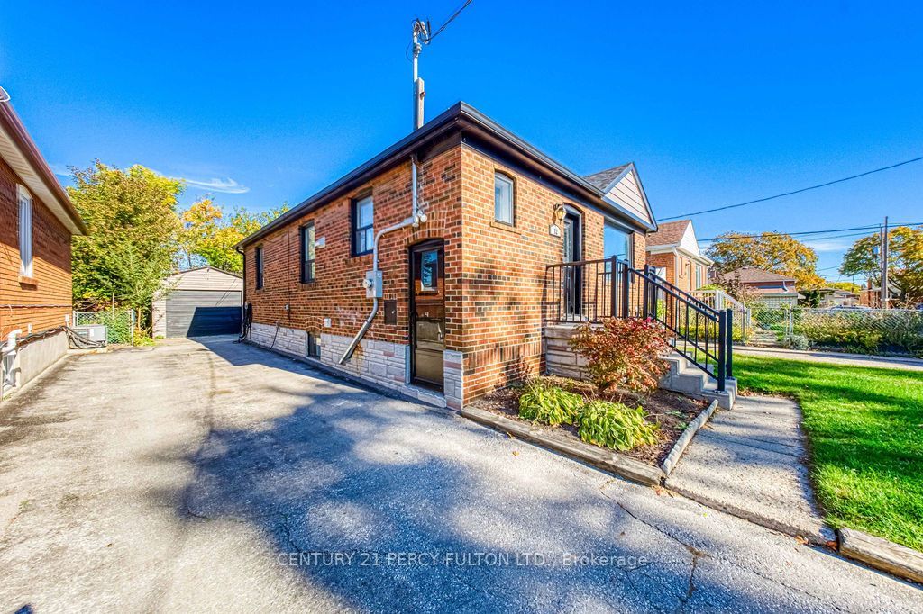 12 Silvercrest Avenue Property Photo 35