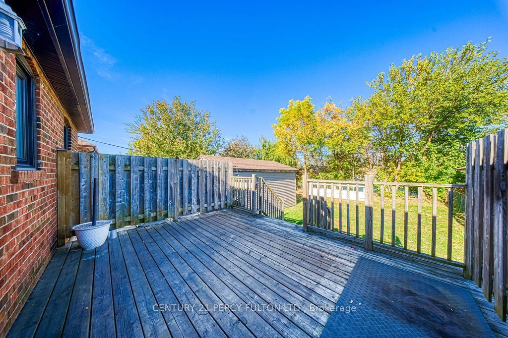 12 Silvercrest Avenue Property Photo 40