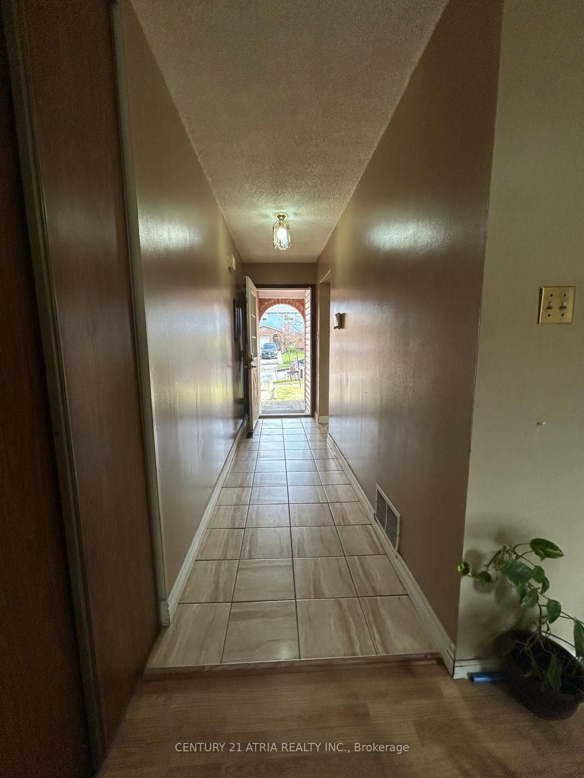 6 Lindridge Avenue Property Photo 3