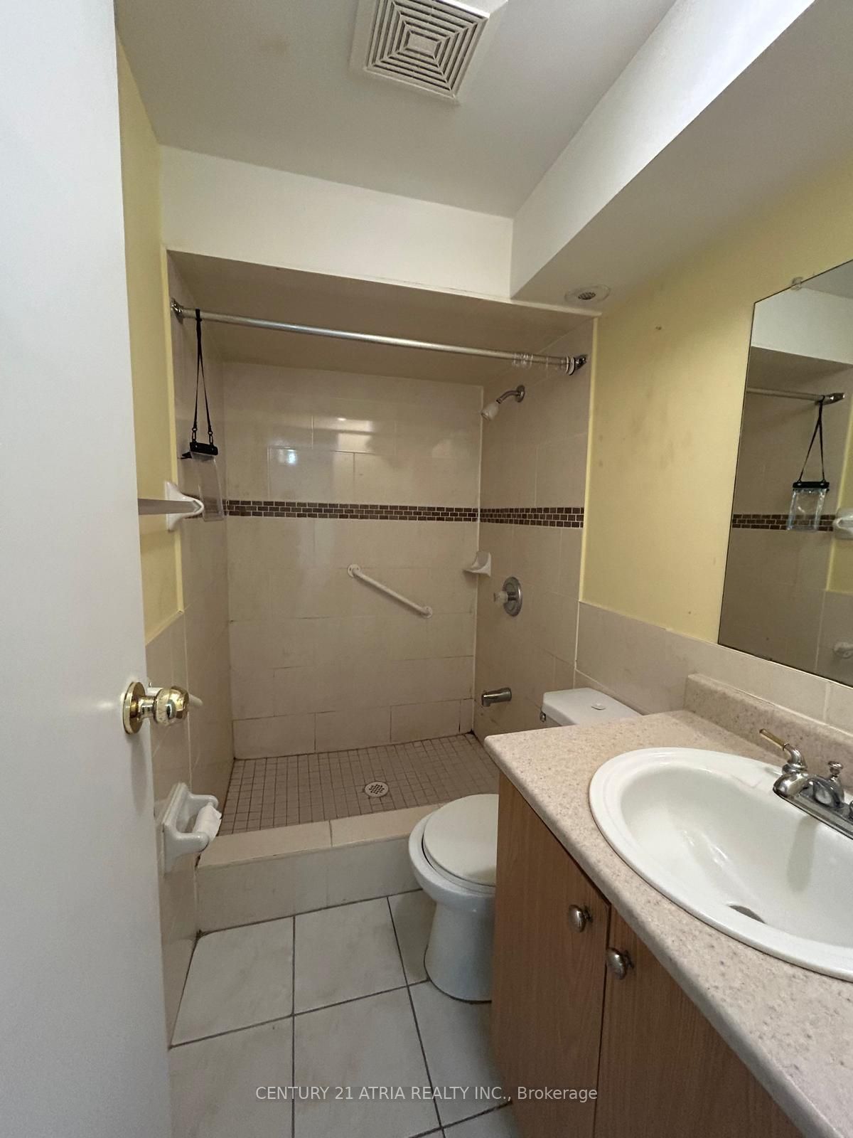 6 Lindridge Avenue Property Photo 14