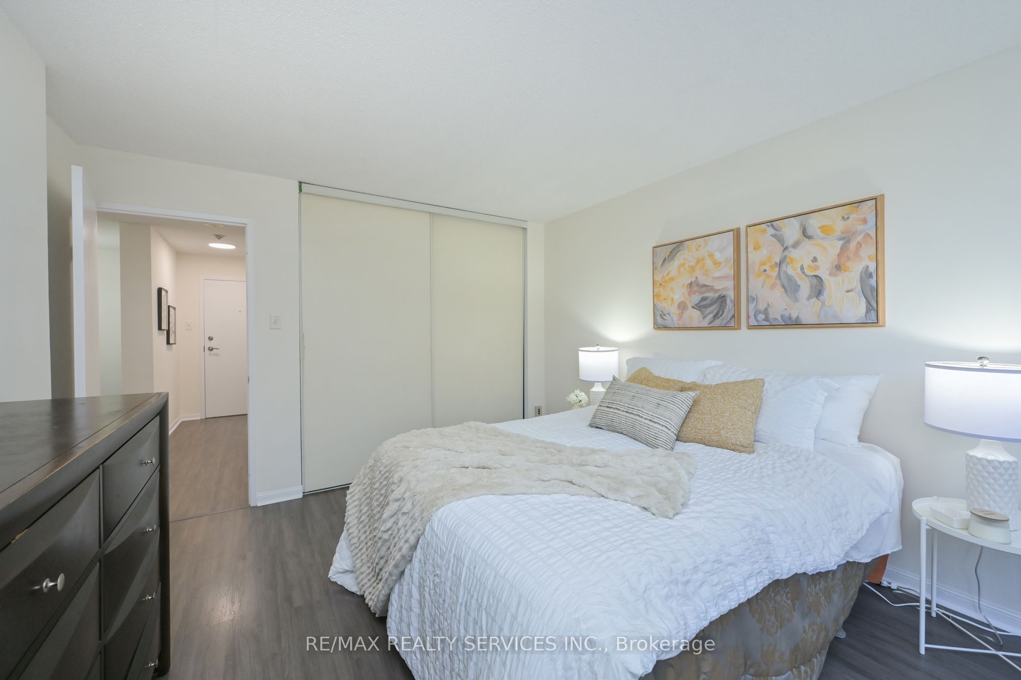 12 Laurelcrest Street 104 Property Photo 24