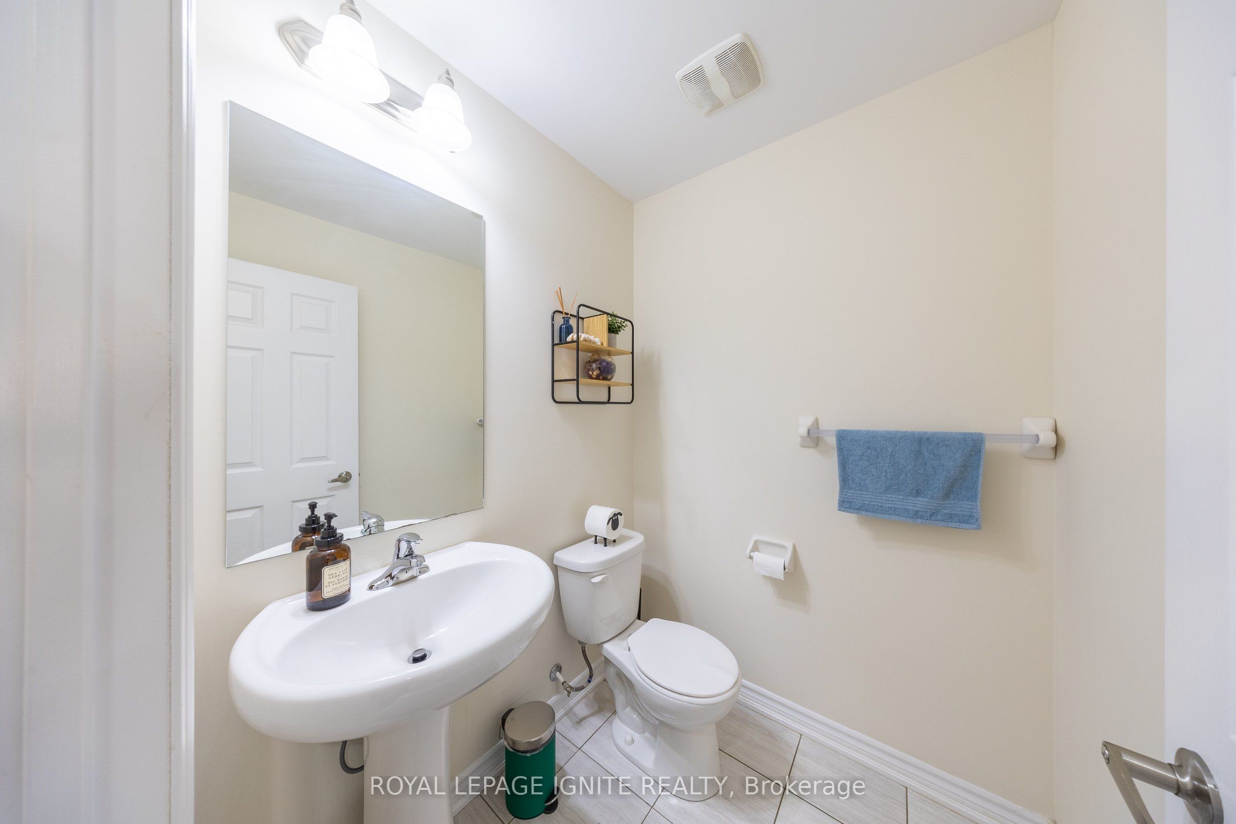 21 Sail Road Property Photo 6