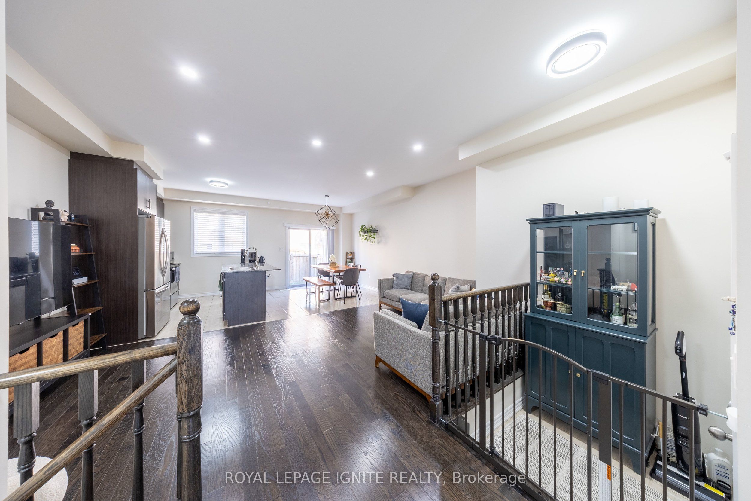 21 Sail Road Property Photo 8
