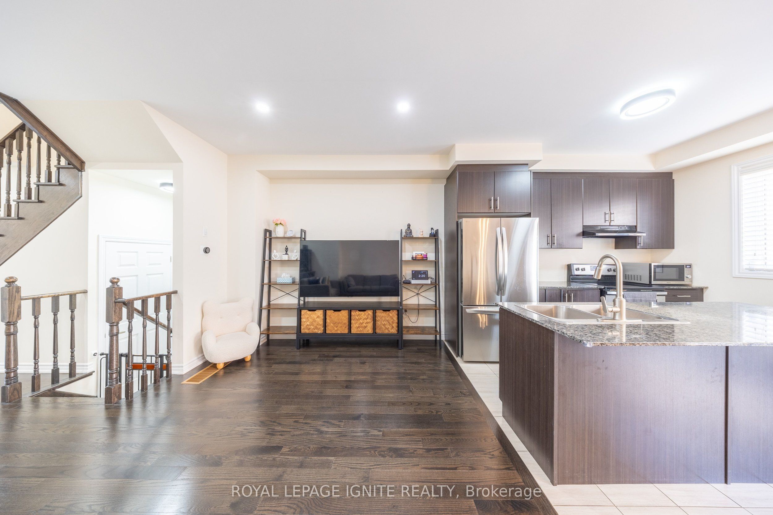 21 Sail Road Property Photo 13