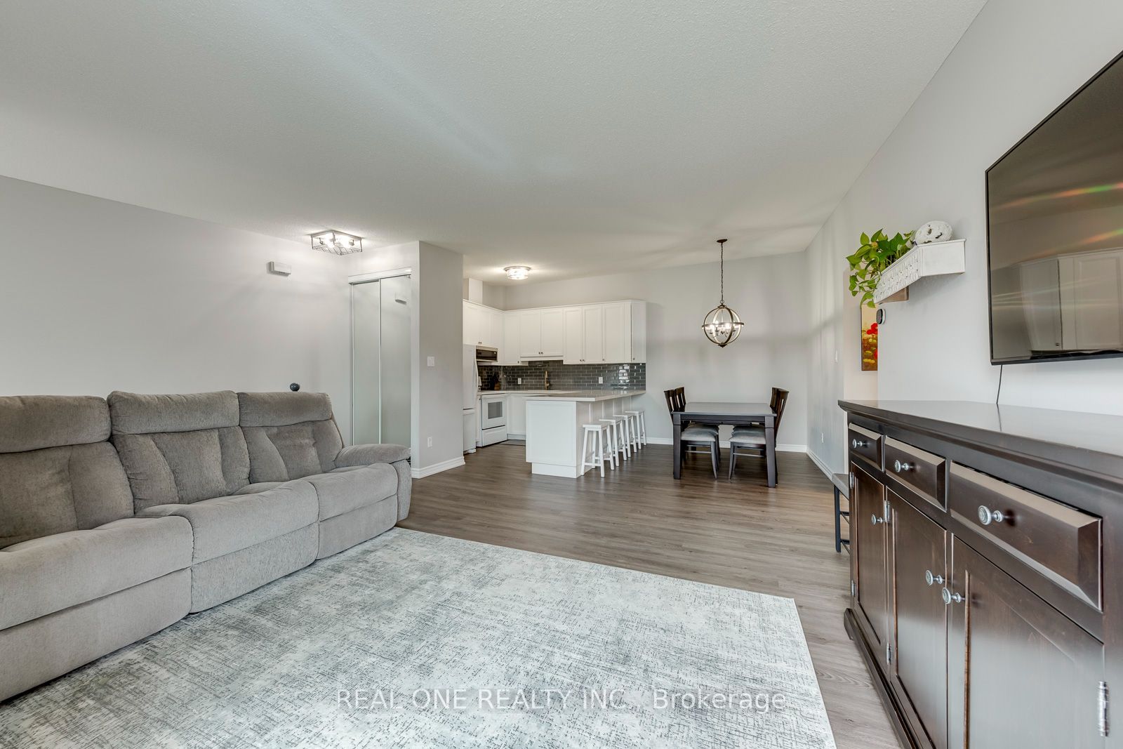 1701 Lampman Avenue 707 Property Photo 15