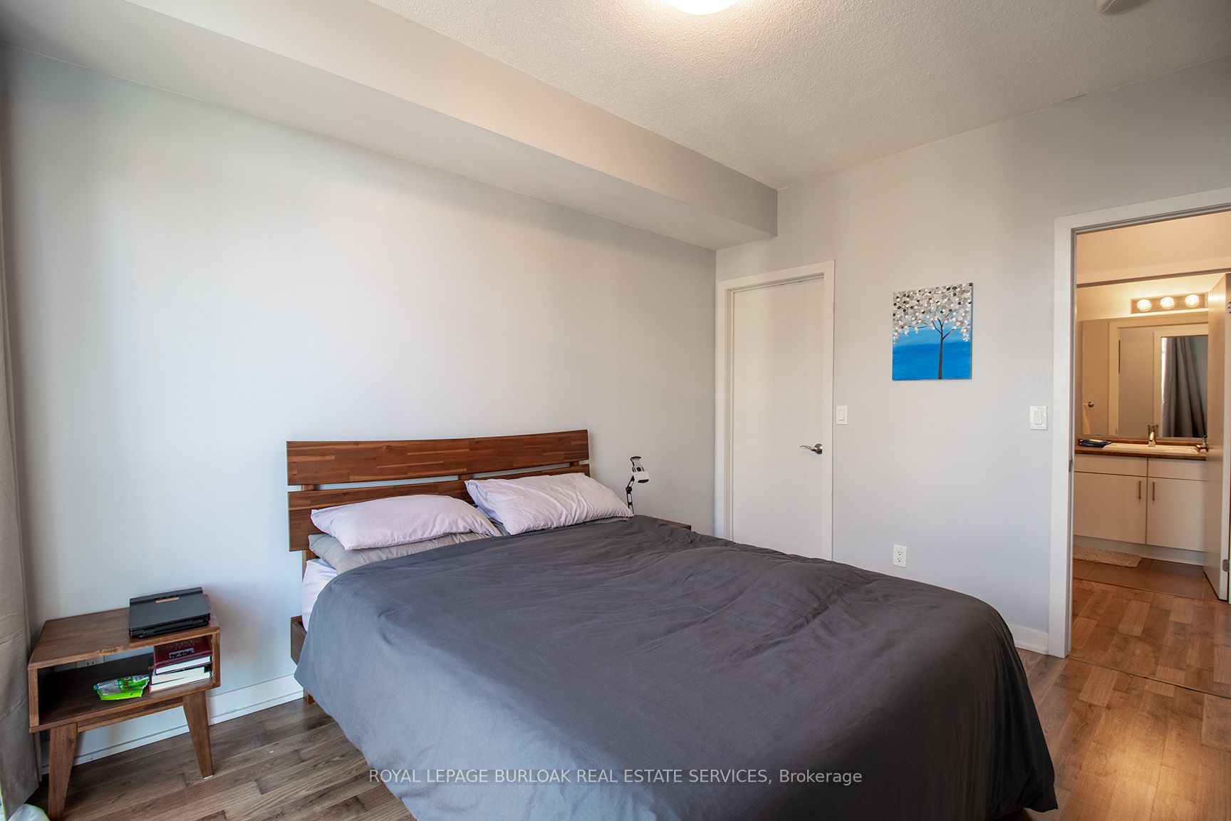 551 Maple Avenue 1408 Property Photo 15
