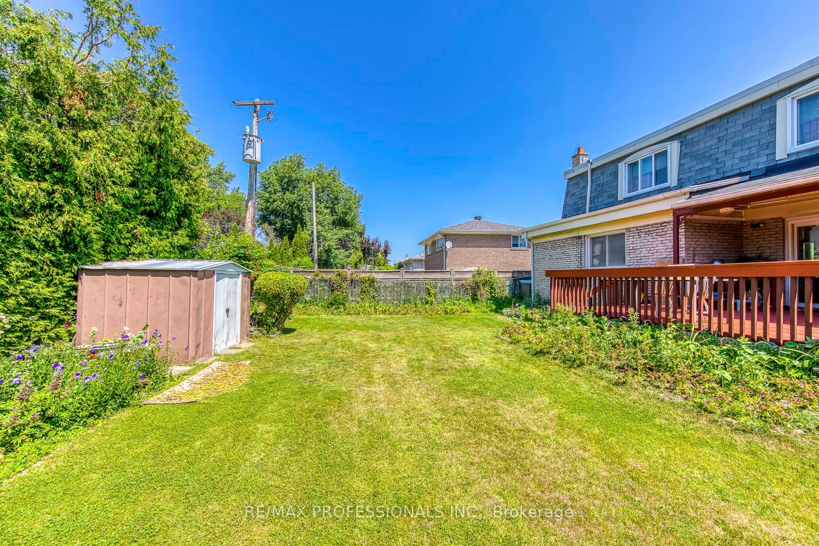 256 Wellesworth Drive Property Photo 30