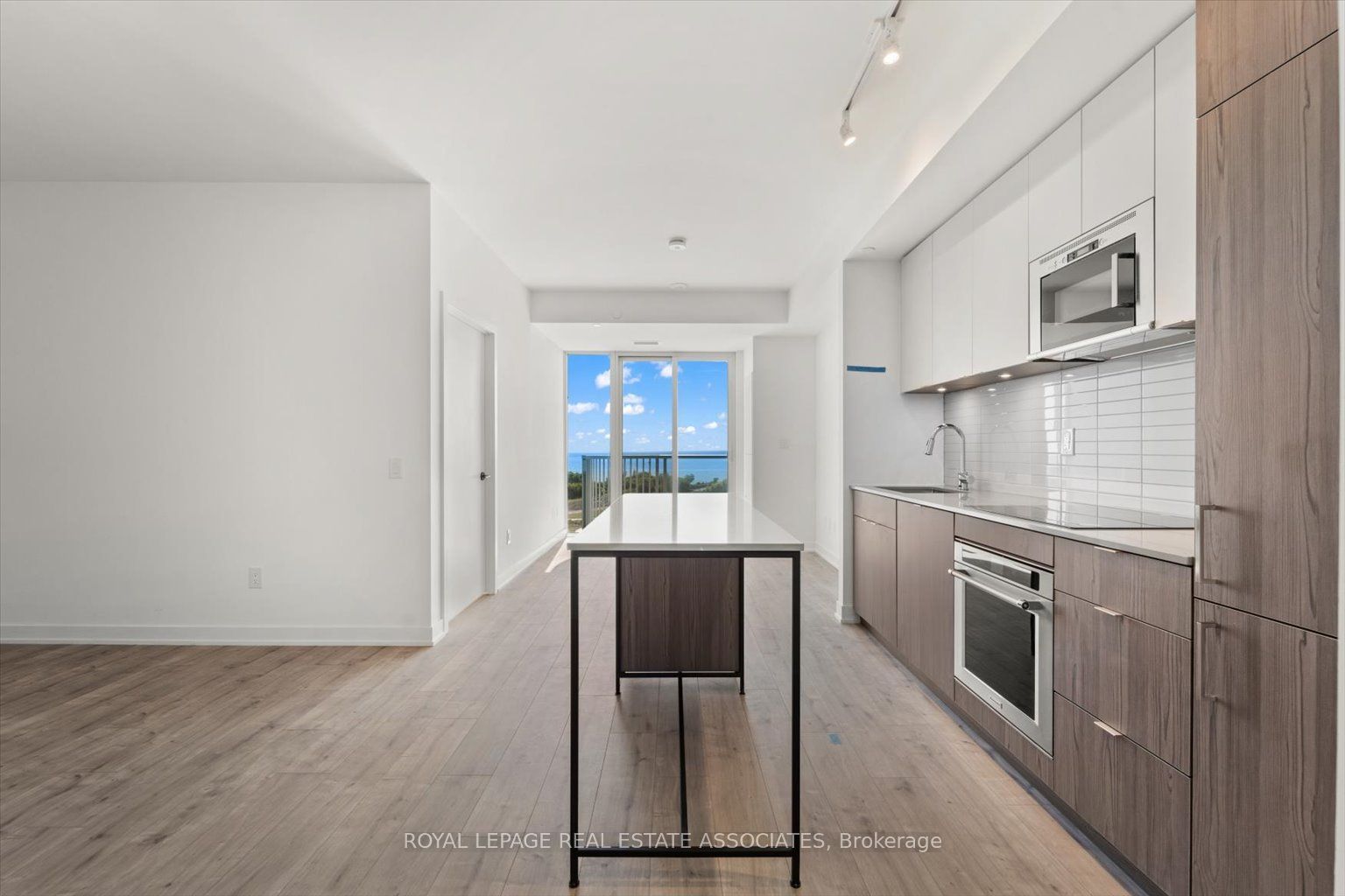 220 Missinnihe Way 1309 Property Photo 10