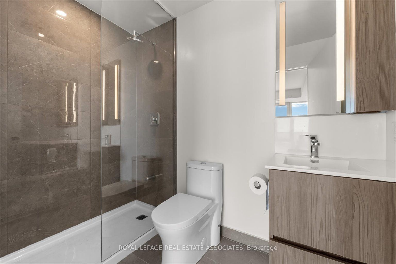 220 Missinnihe Way 1309 Property Photo 19