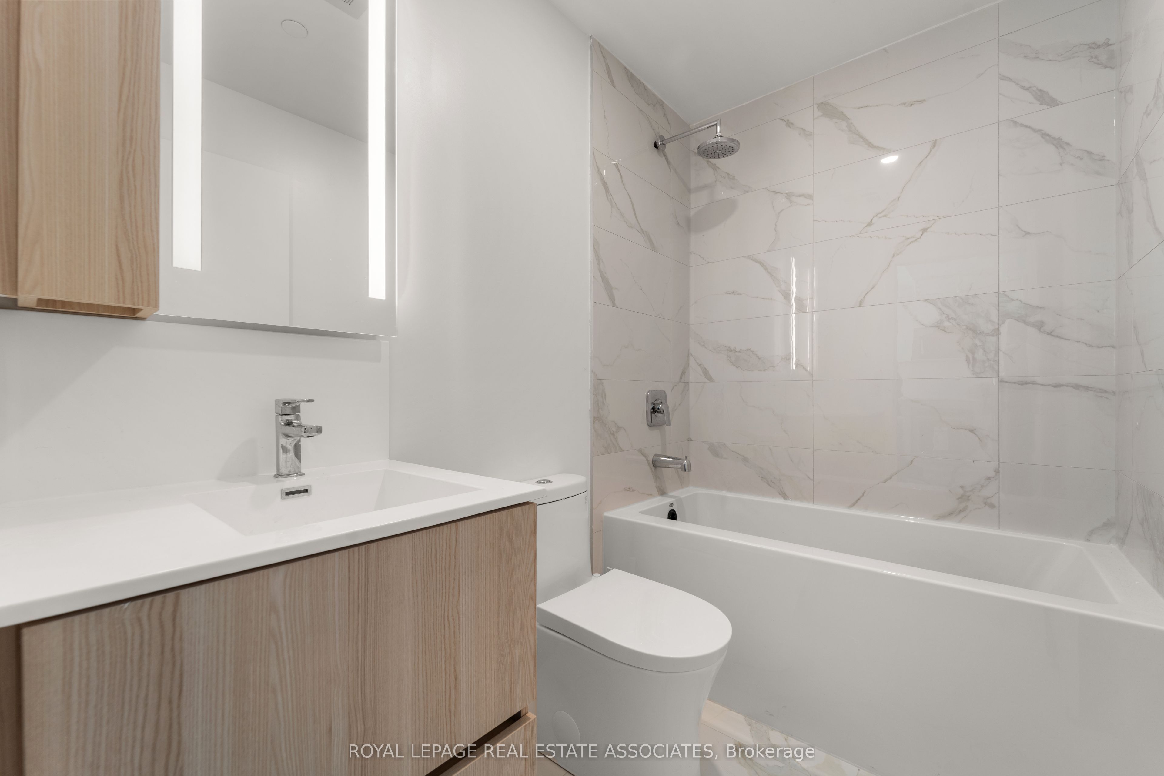 220 Missinnihe Way 1309 Property Photo 29