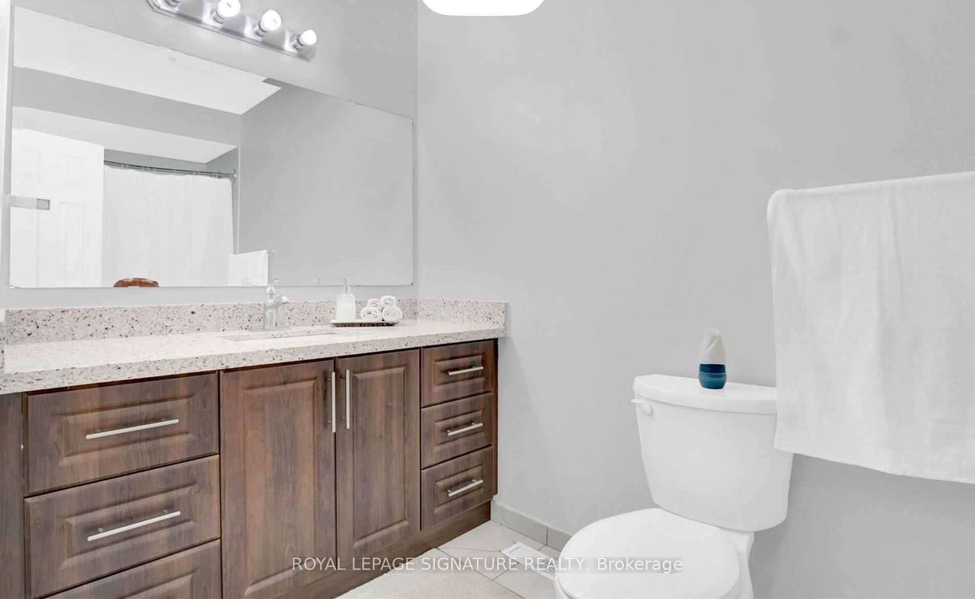 7516 Wrenwood Crescent Main Property Photo 13