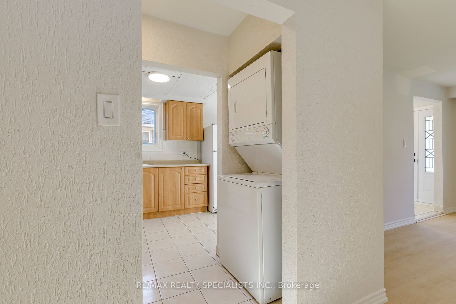 7605 Discus Crescent Upper Property Photo 17