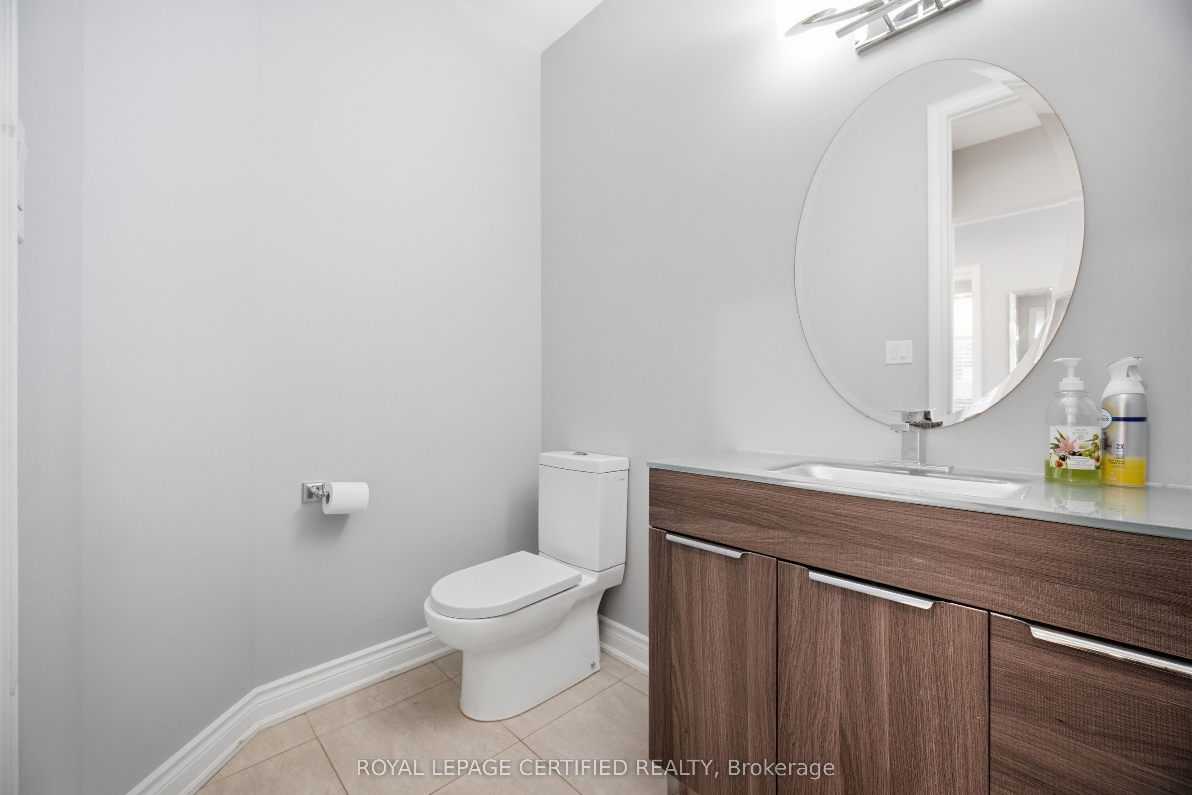 8833 Creditview Road Property Photo 17