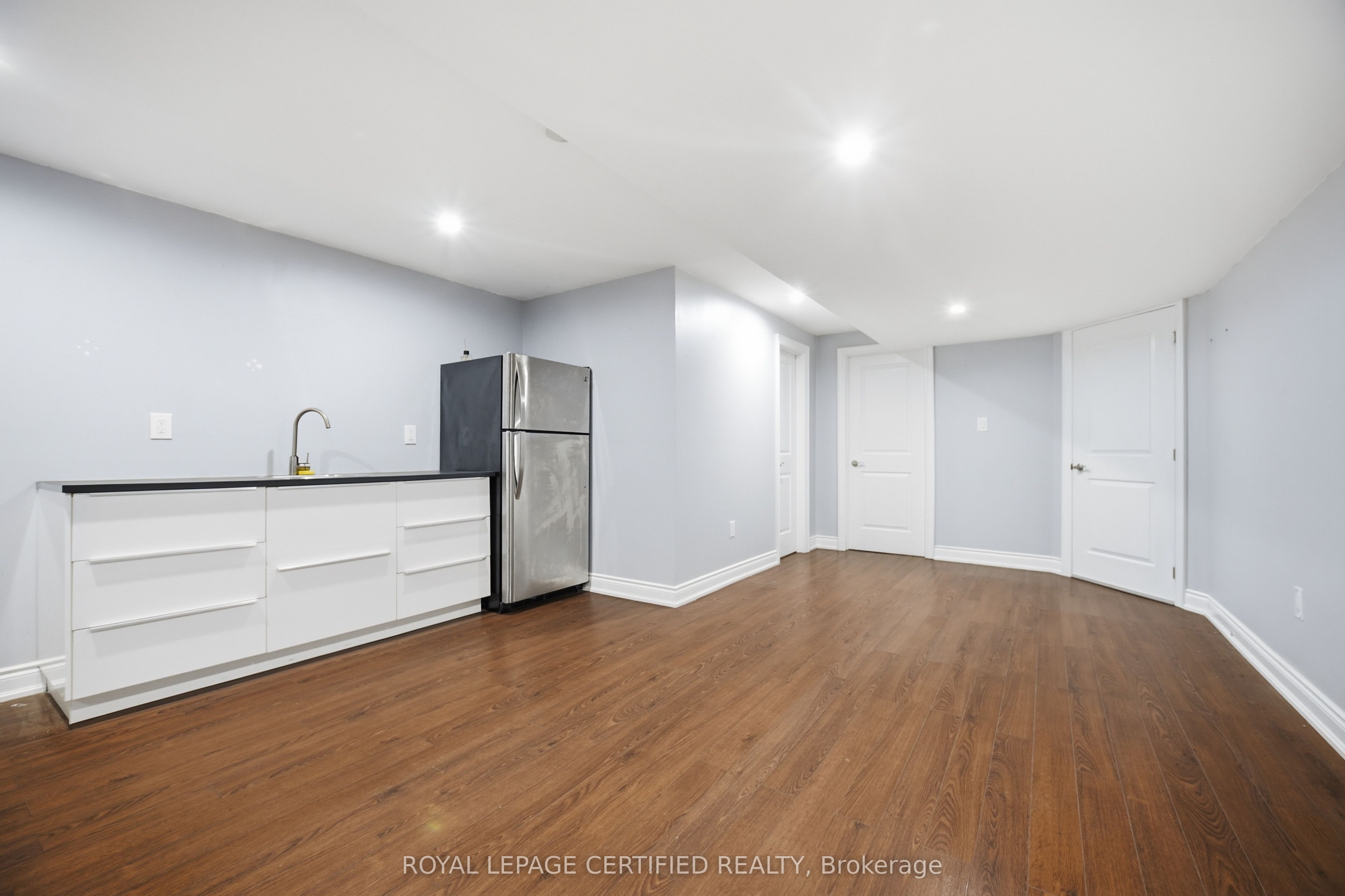 8833 Creditview Road Property Photo 34