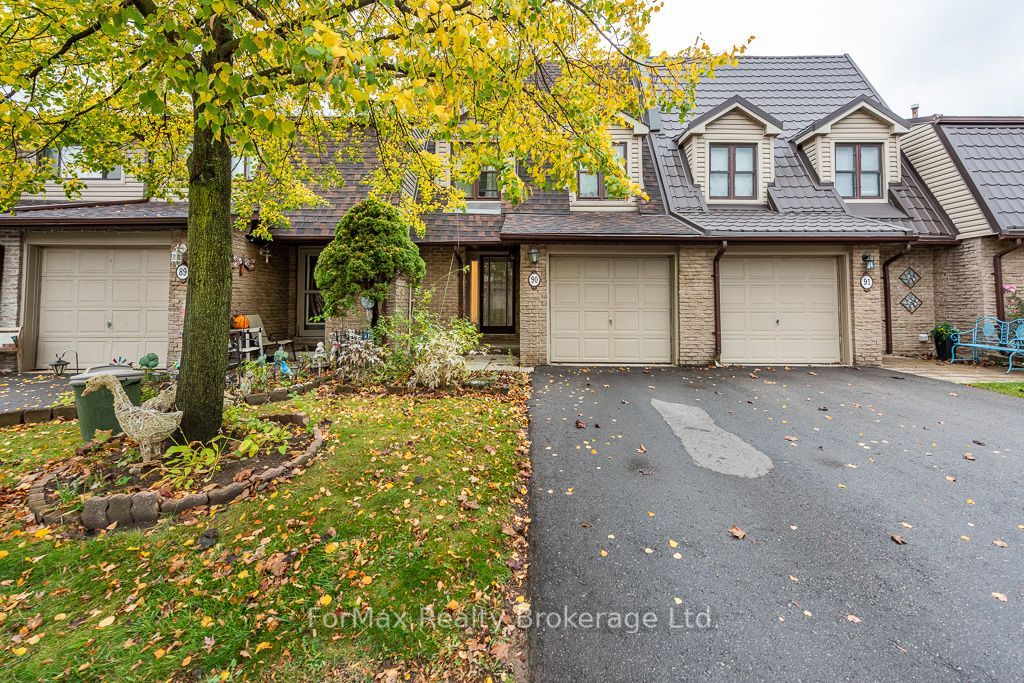 90 Greenwich Circle Property Photo 1