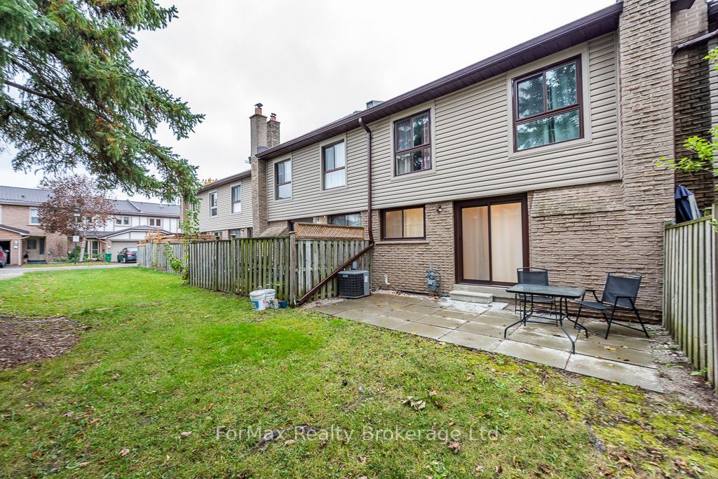 90 Greenwich Circle Property Photo 5