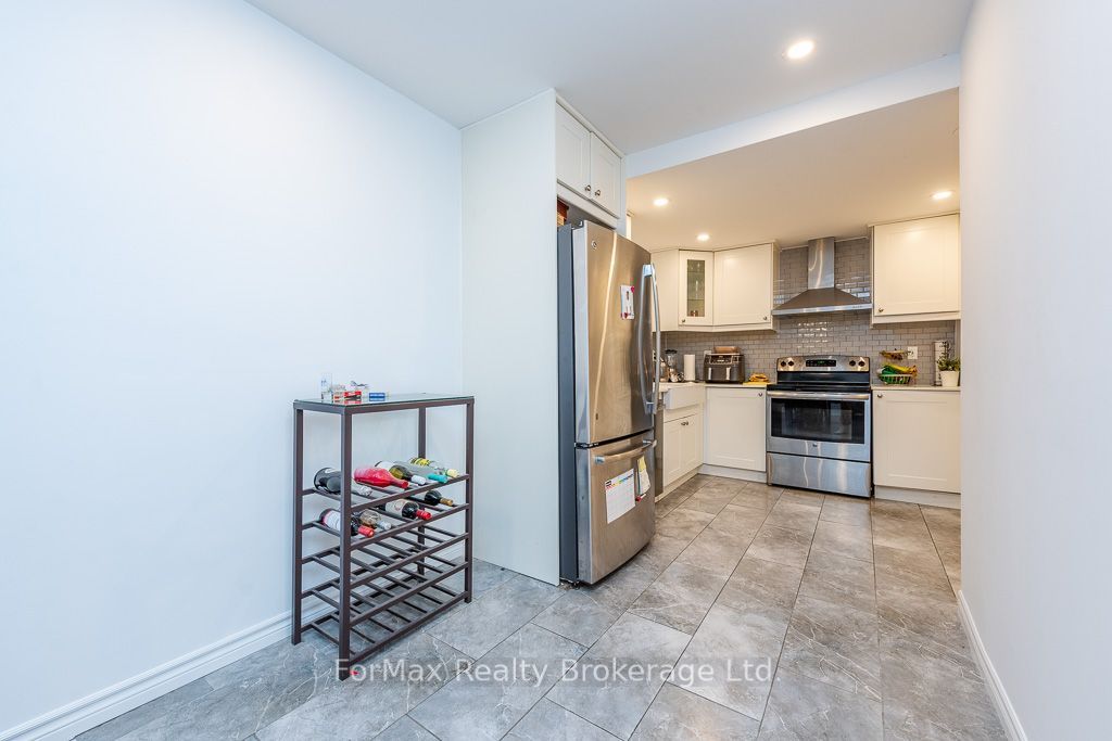 90 Greenwich Circle Property Photo 20