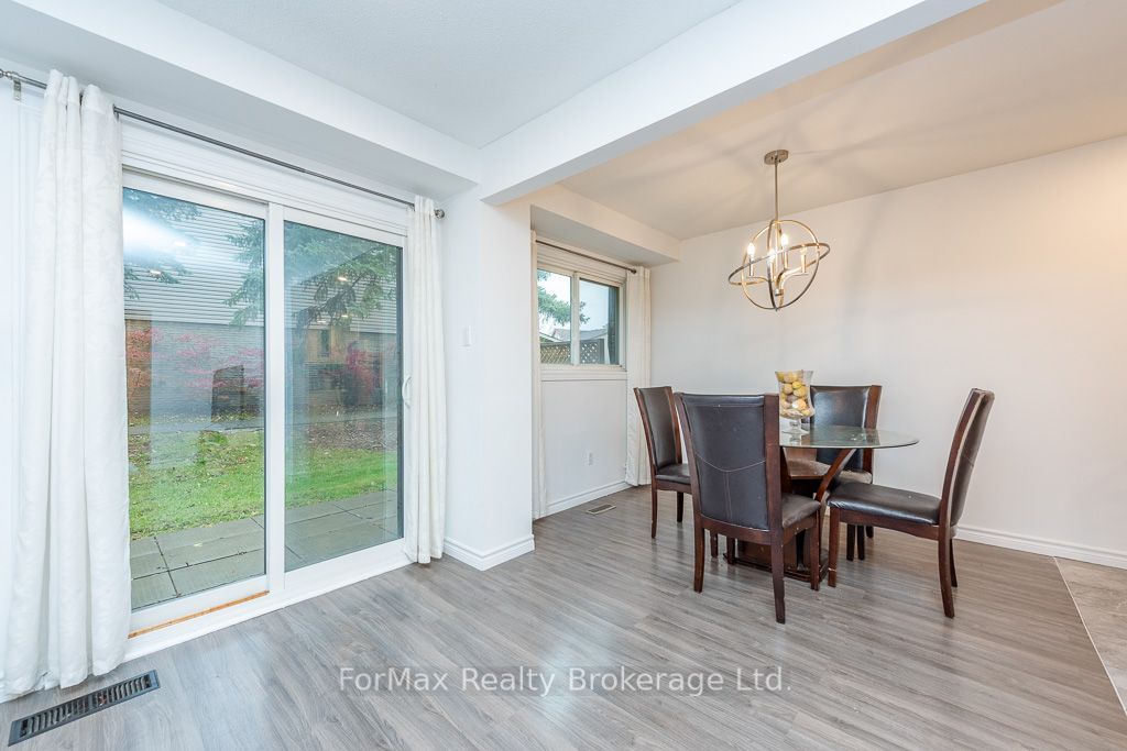 90 Greenwich Circle Property Photo 27