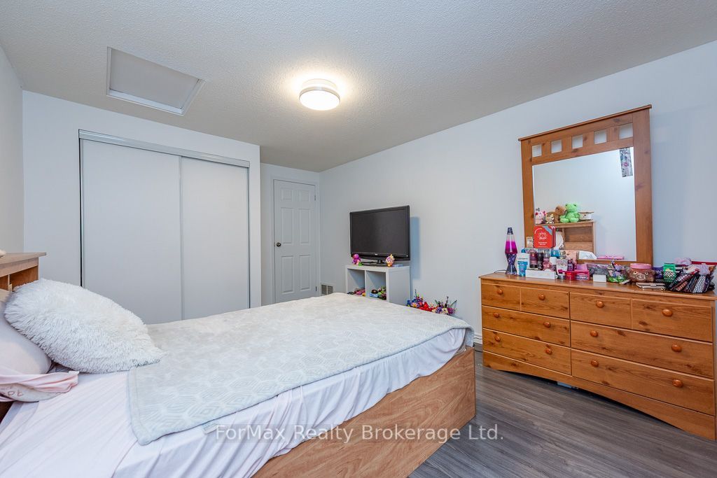 90 Greenwich Circle Property Photo 31
