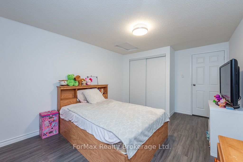 90 Greenwich Circle Property Photo 32