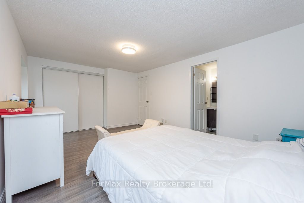 90 Greenwich Circle Property Photo 42