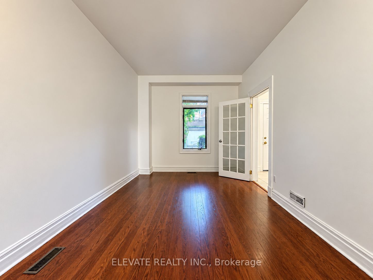 256 Keele Street 1 Property Photo 4