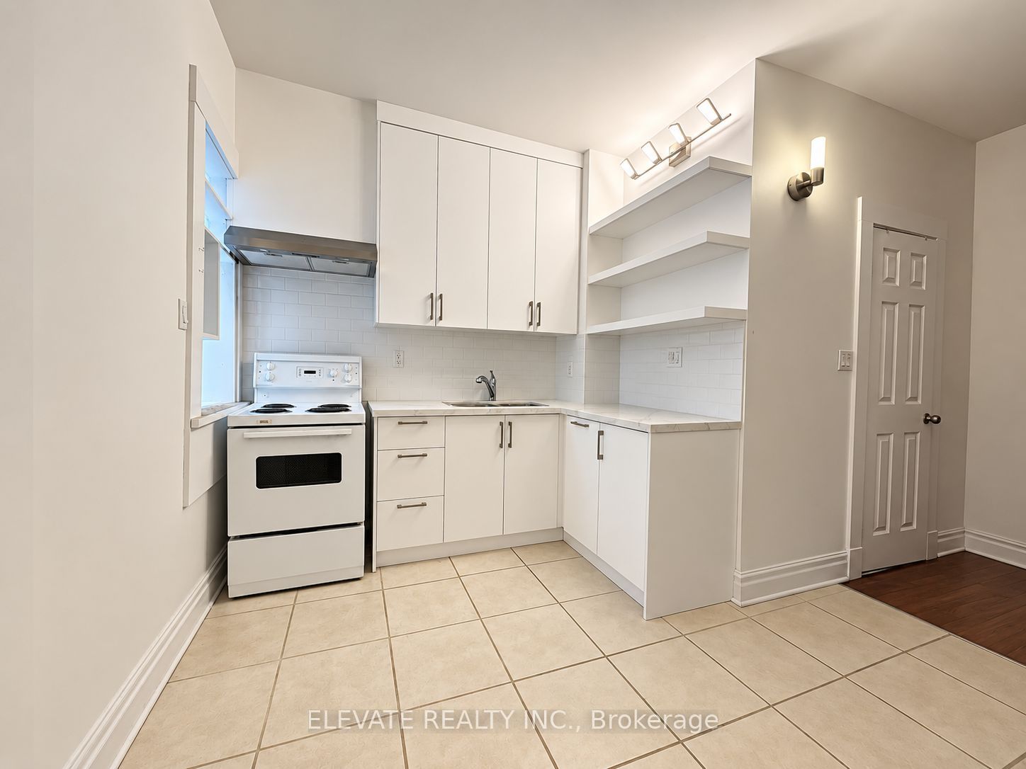 256 Keele Street 1 Property Photo 7