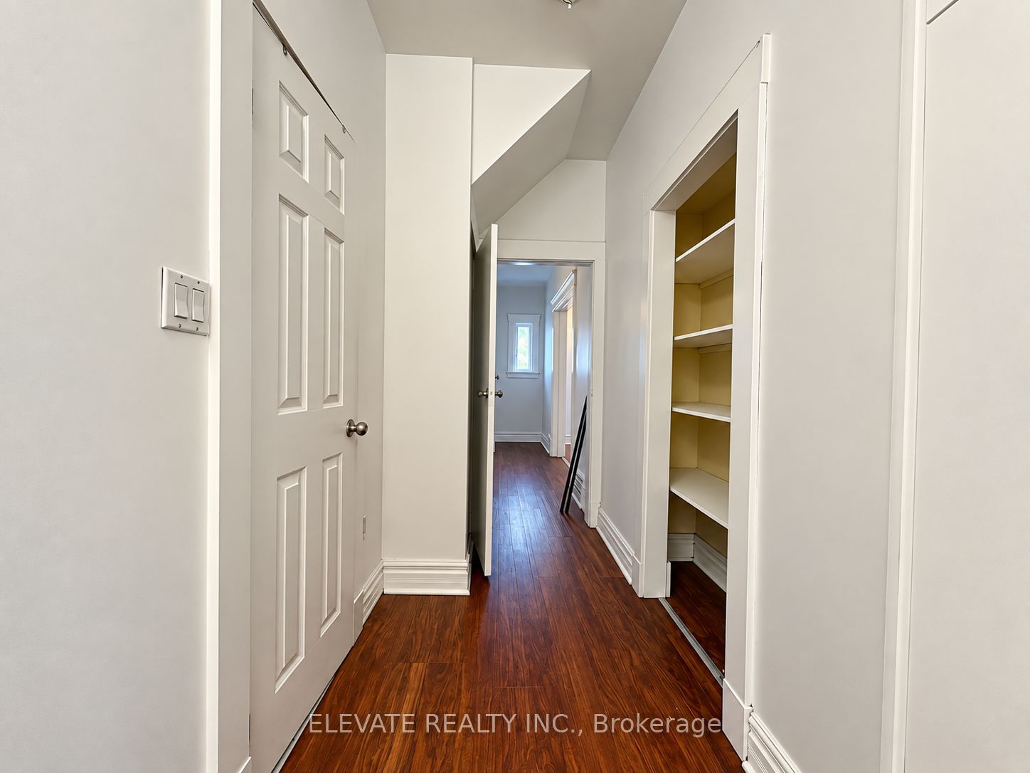 256 Keele Street 1 Property Photo 8