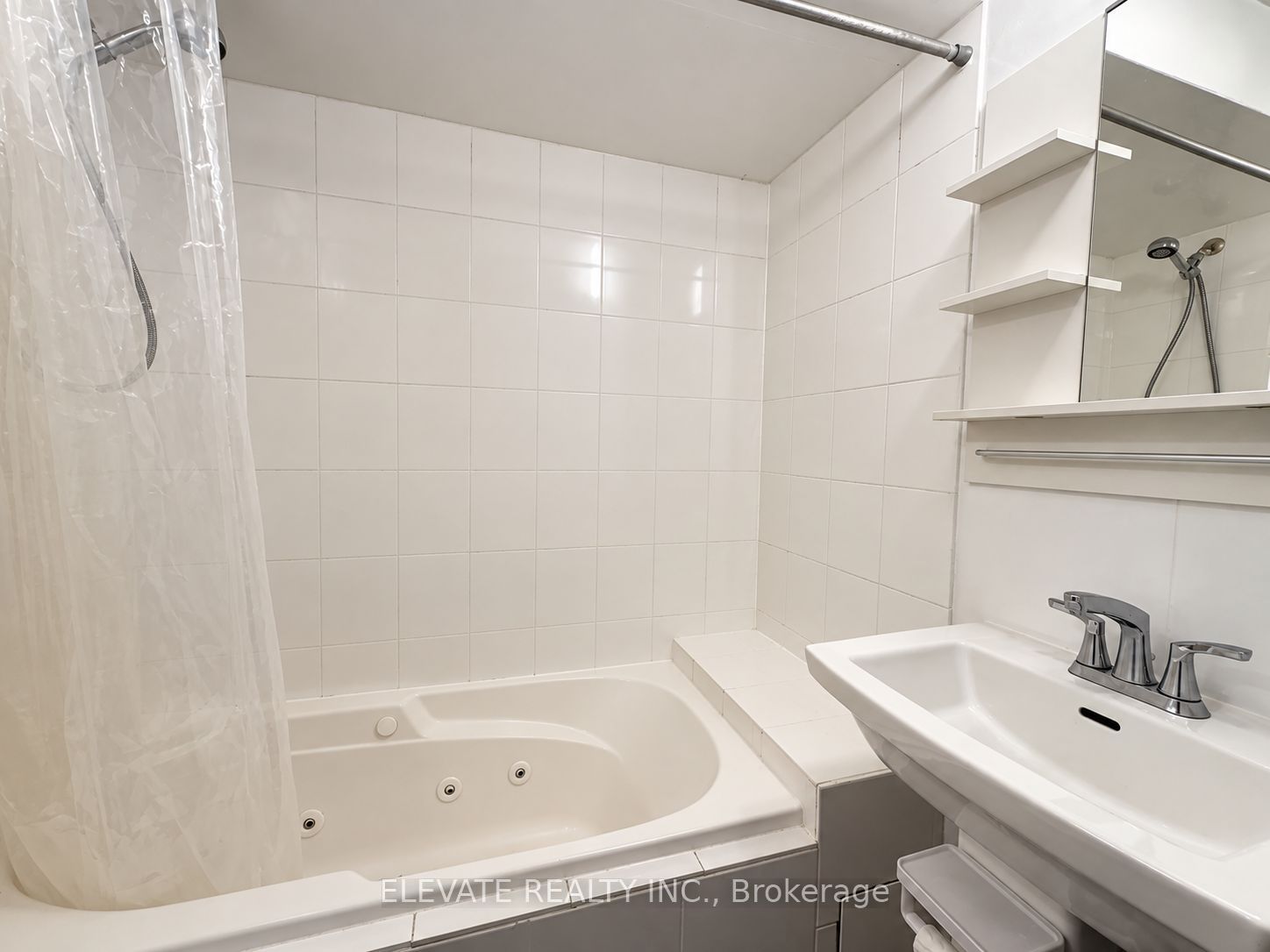 256 Keele Street 1 Property Photo 9