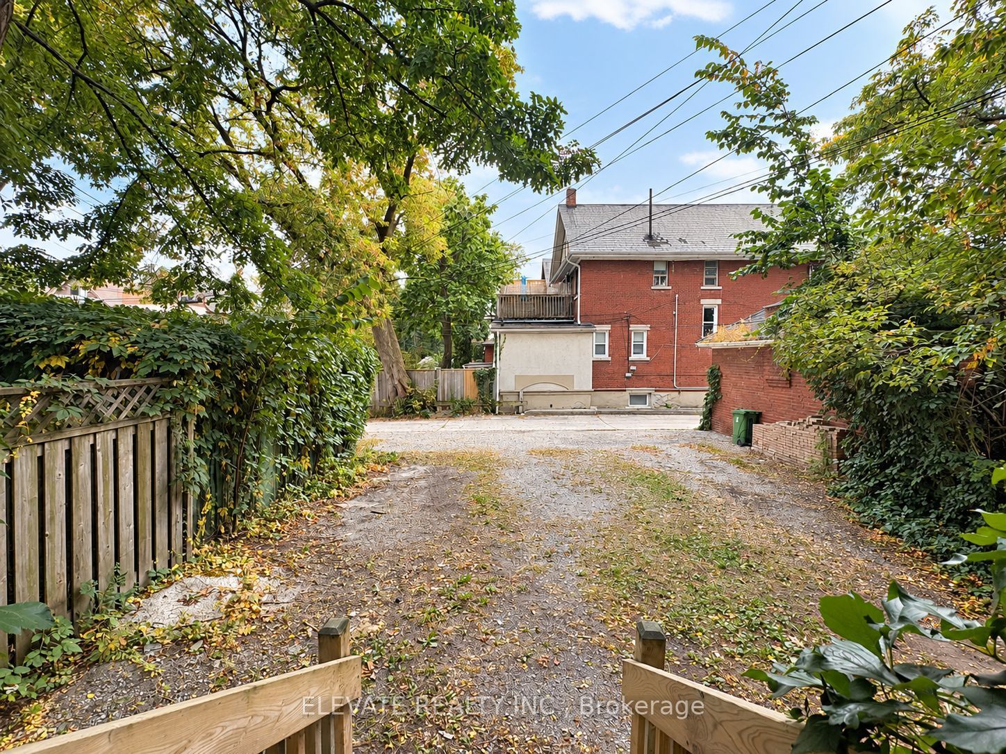 256 Keele Street 1 Property Photo 11