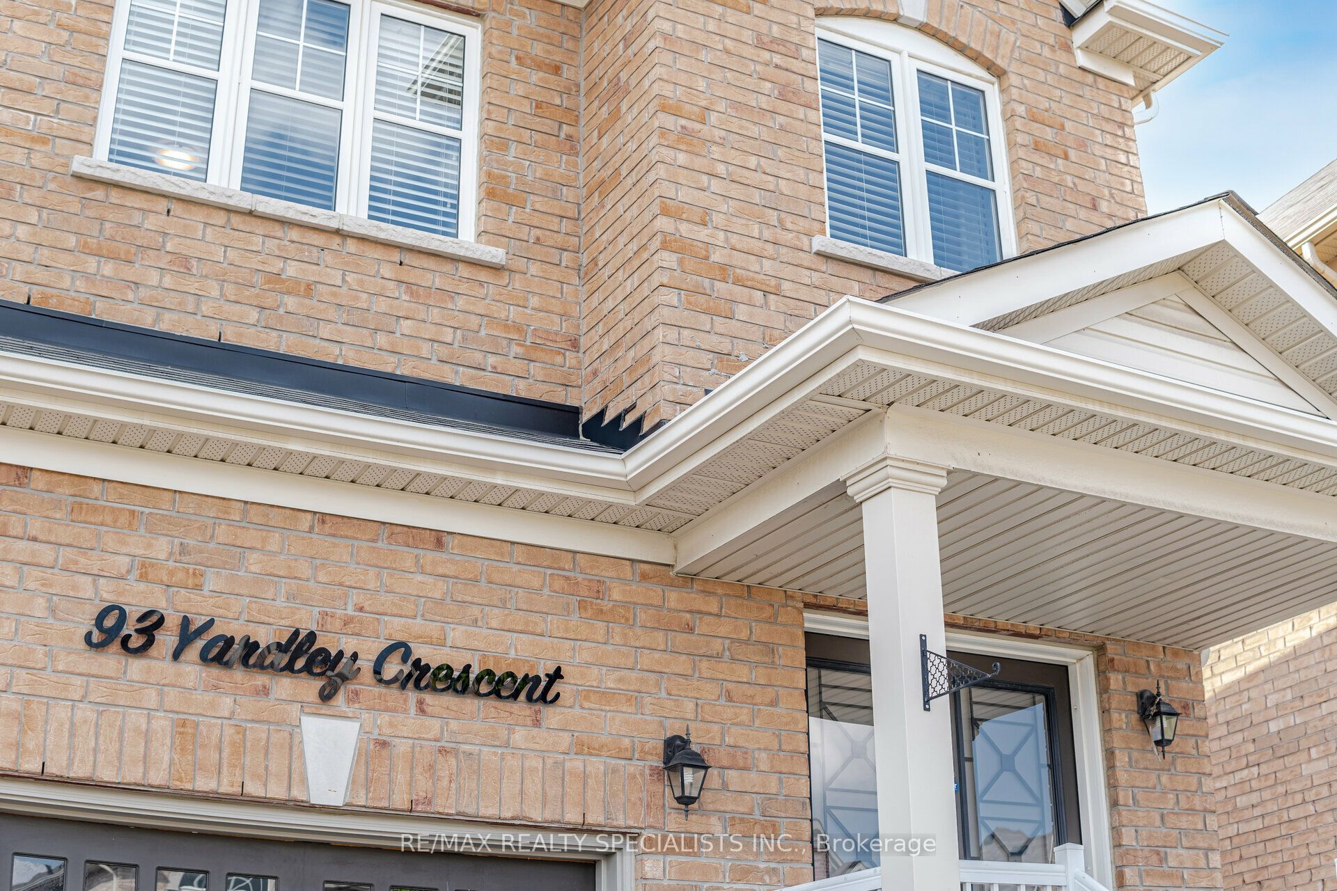 93 Yardley Crescent Property Photo 4