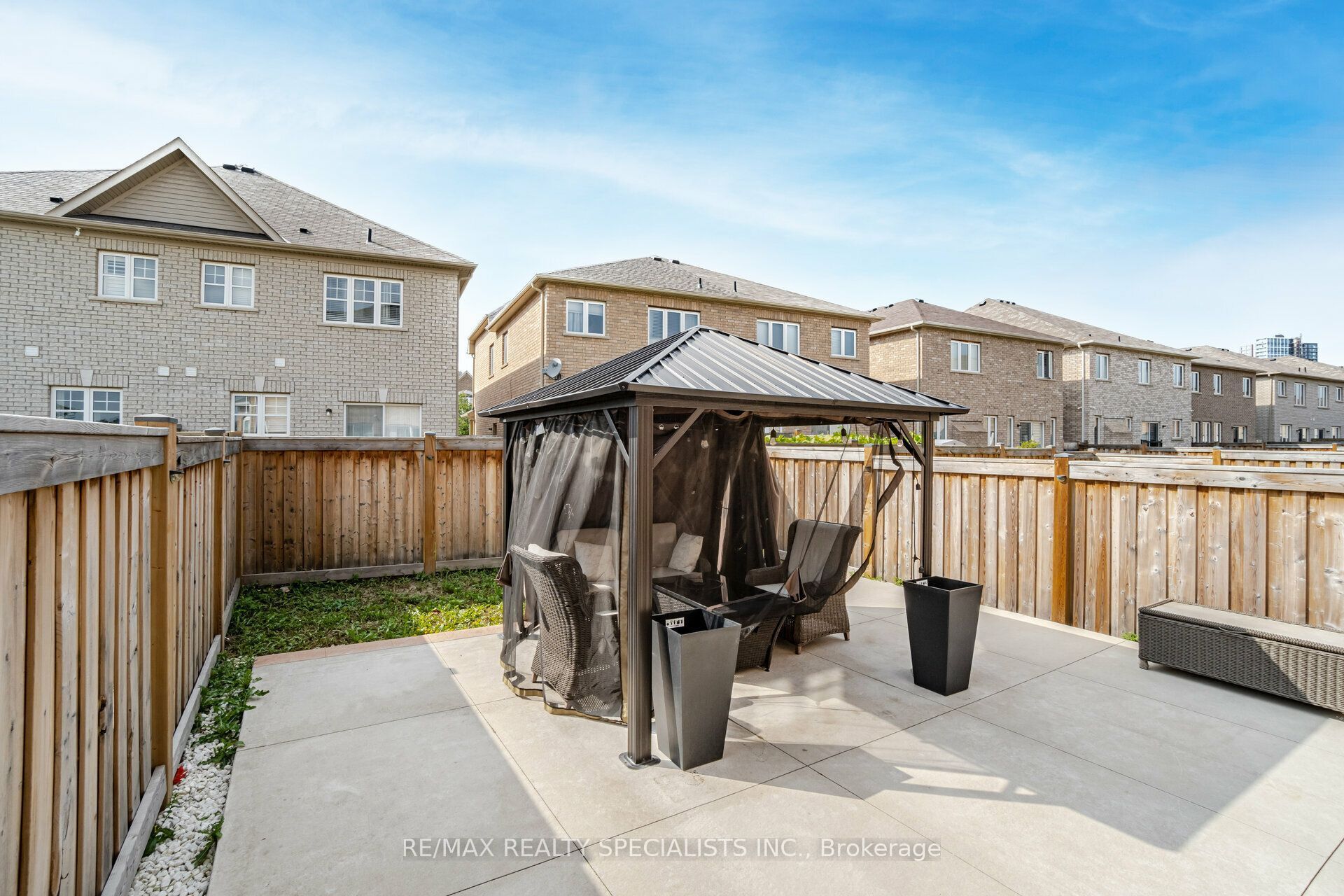 93 Yardley Crescent Property Photo 38