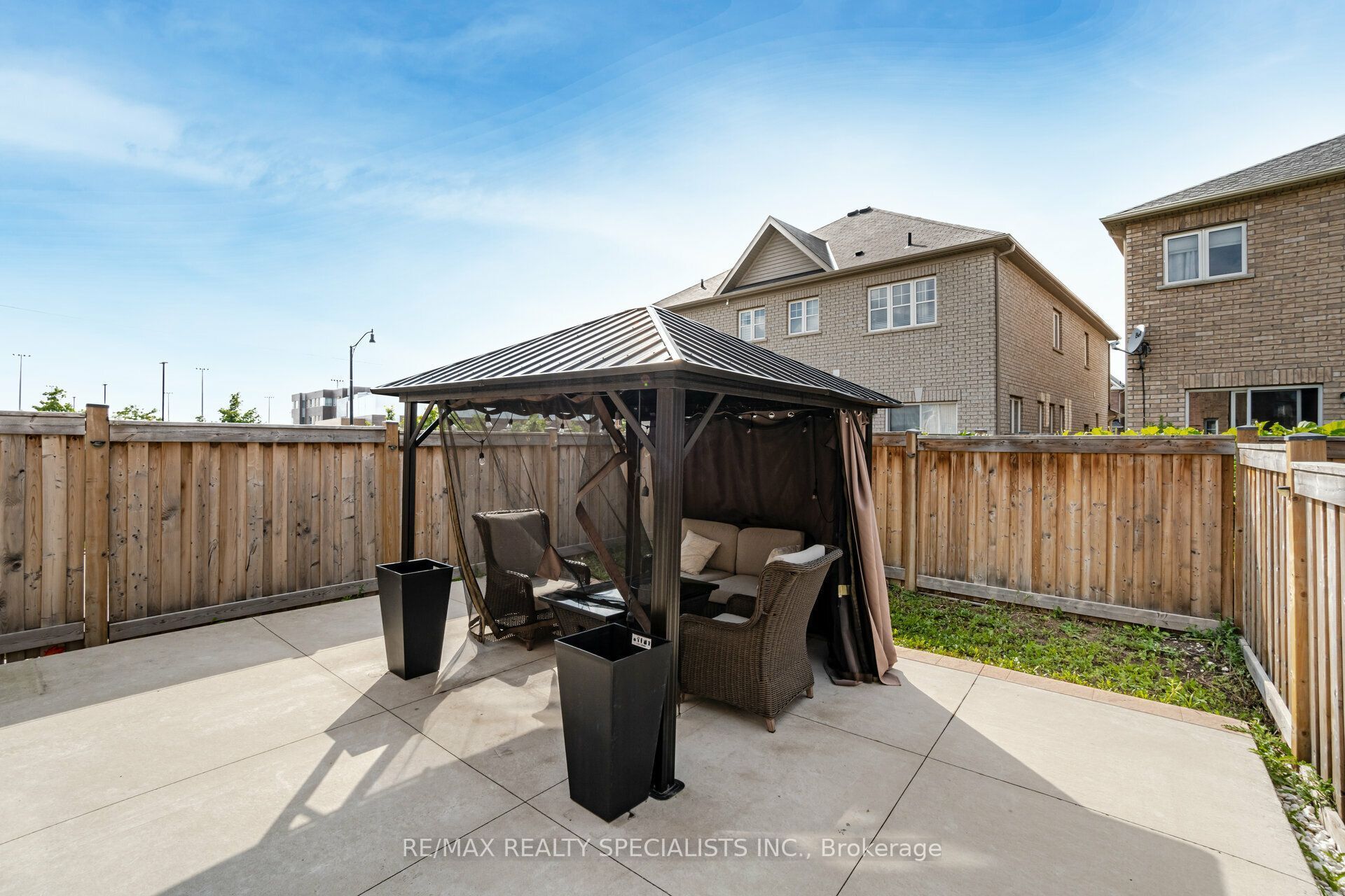 93 Yardley Crescent Property Photo 39