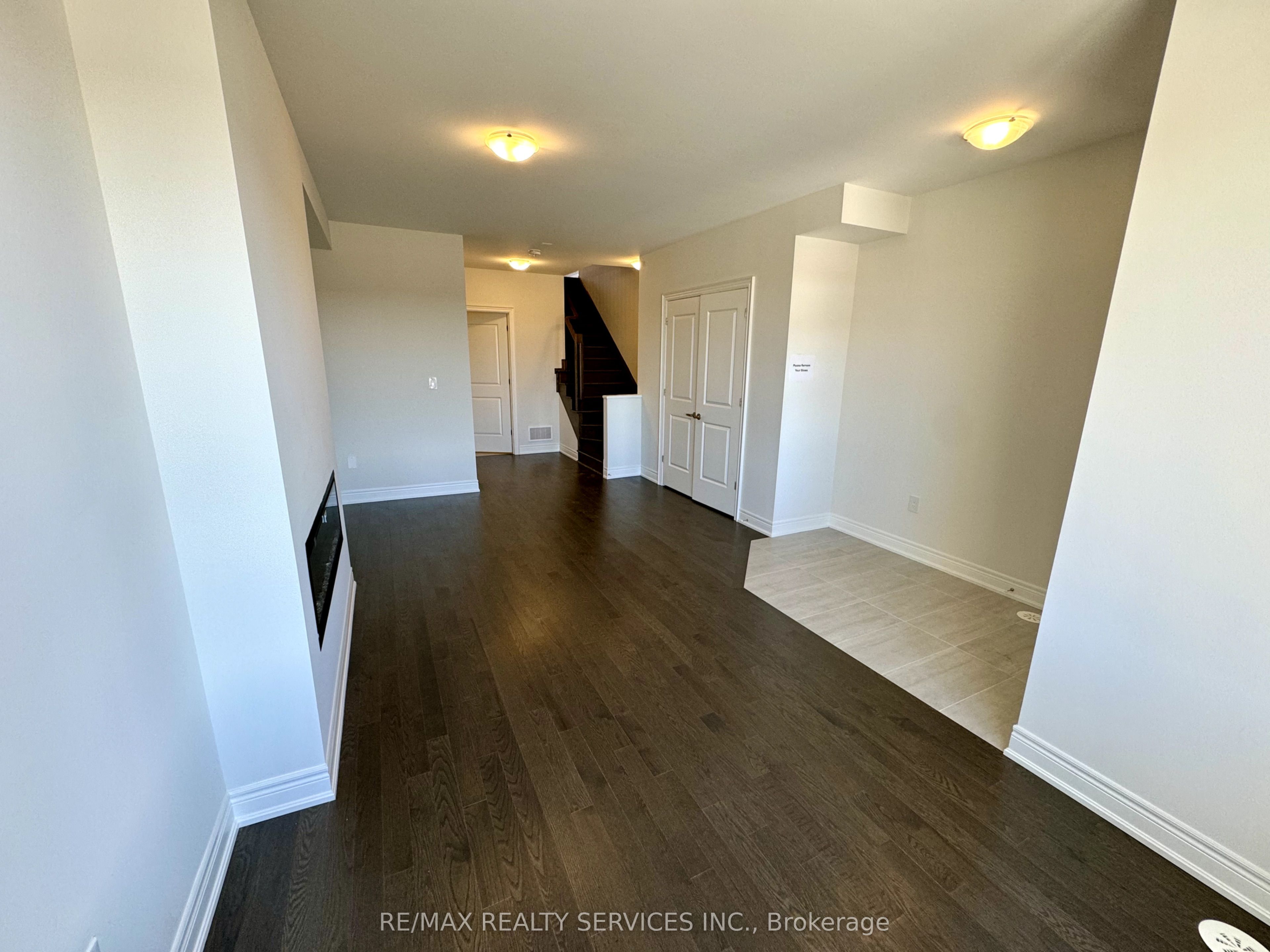 385 Inspire Boulevard Property Photo 6