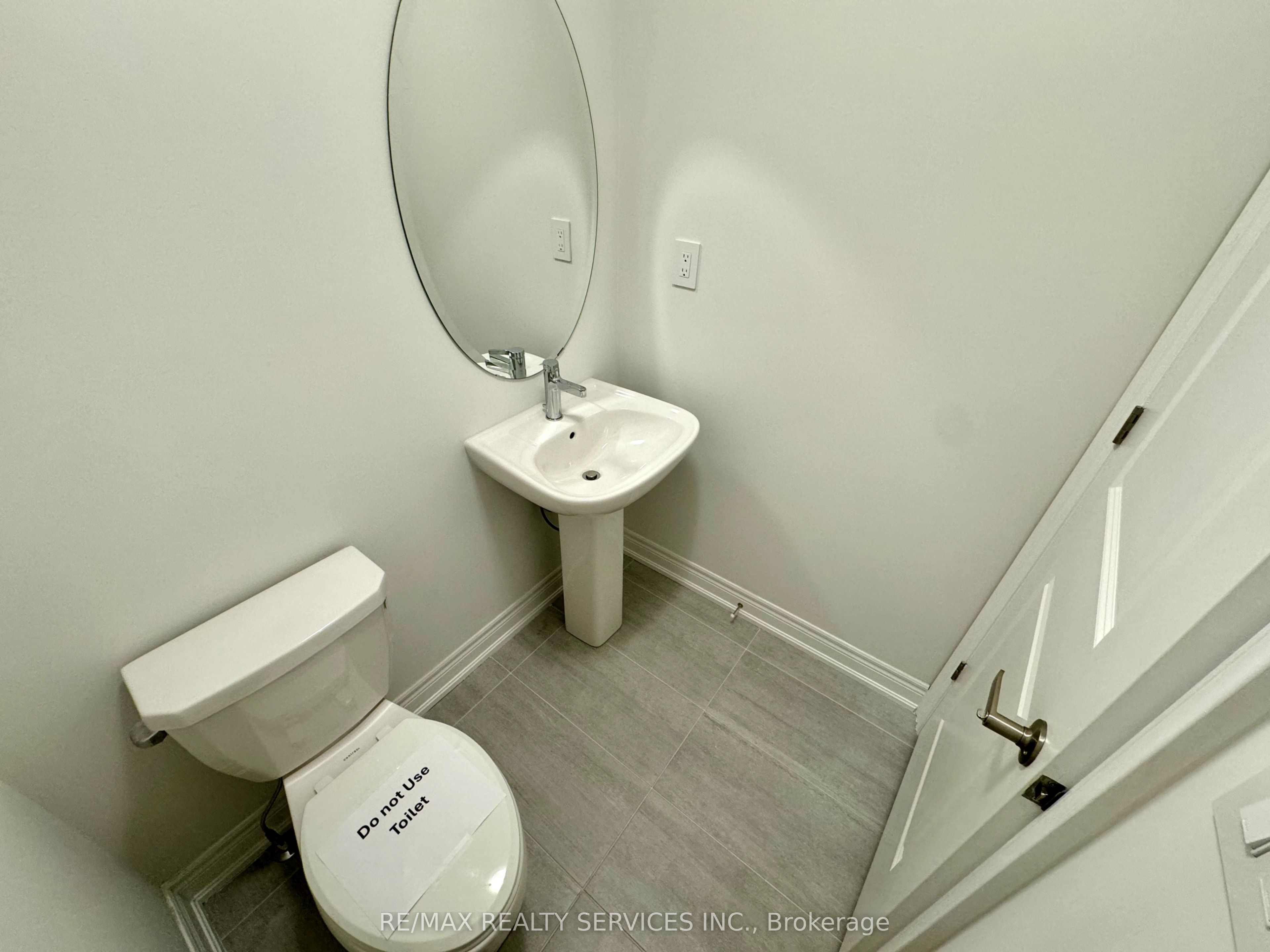 385 Inspire Boulevard Property Photo 15
