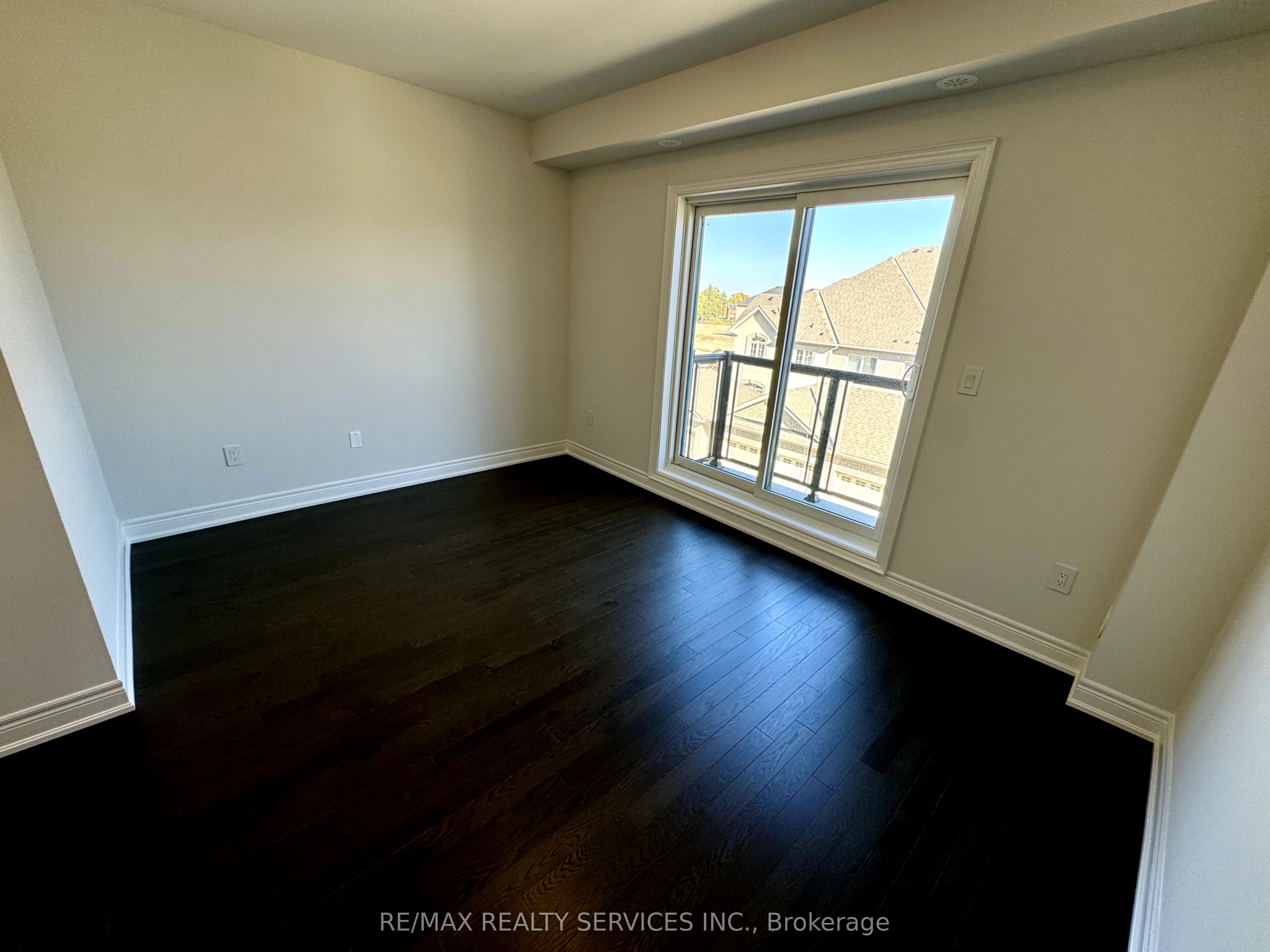 385 Inspire Boulevard Property Photo 22