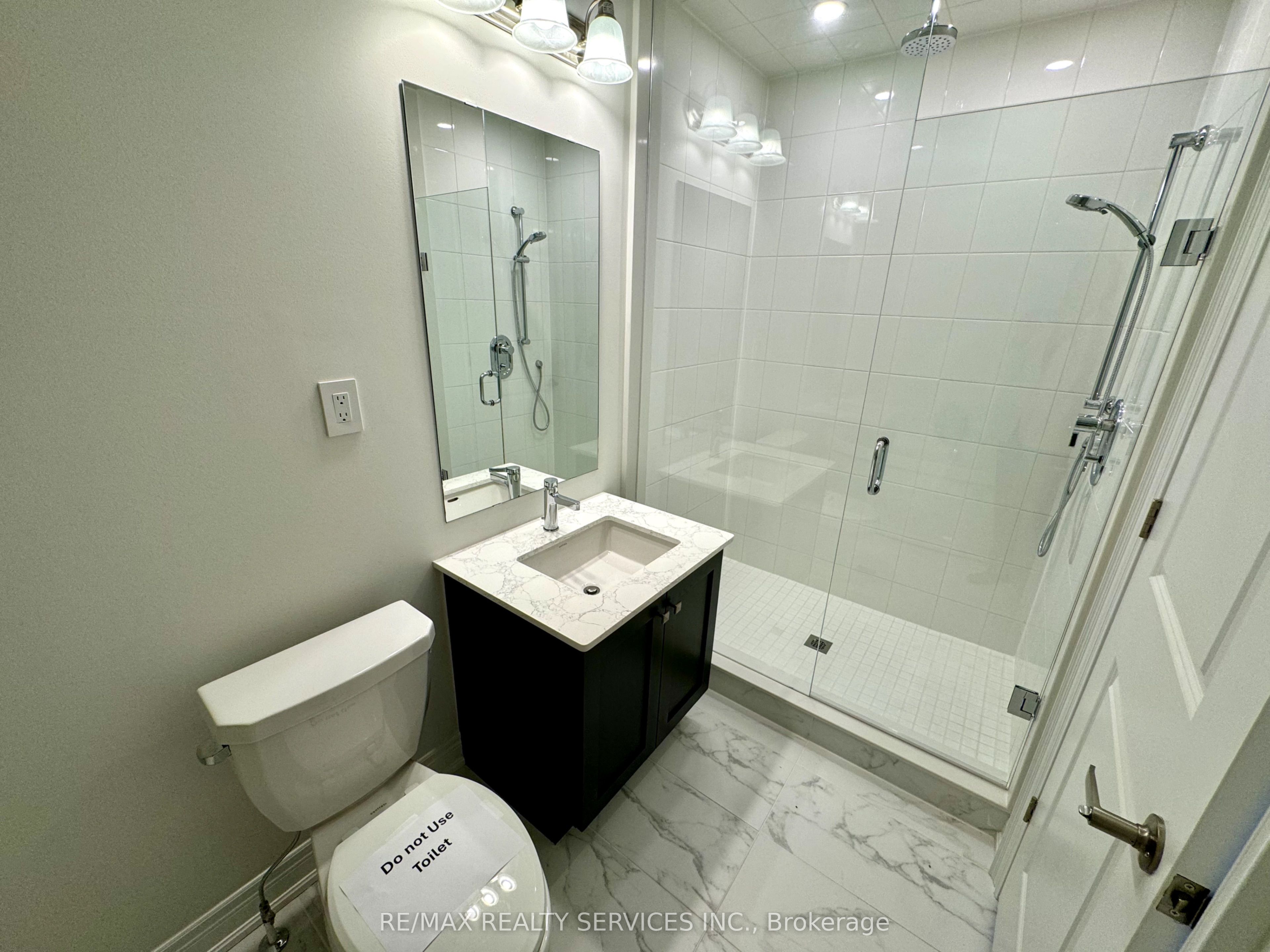 385 Inspire Boulevard Property Photo 25