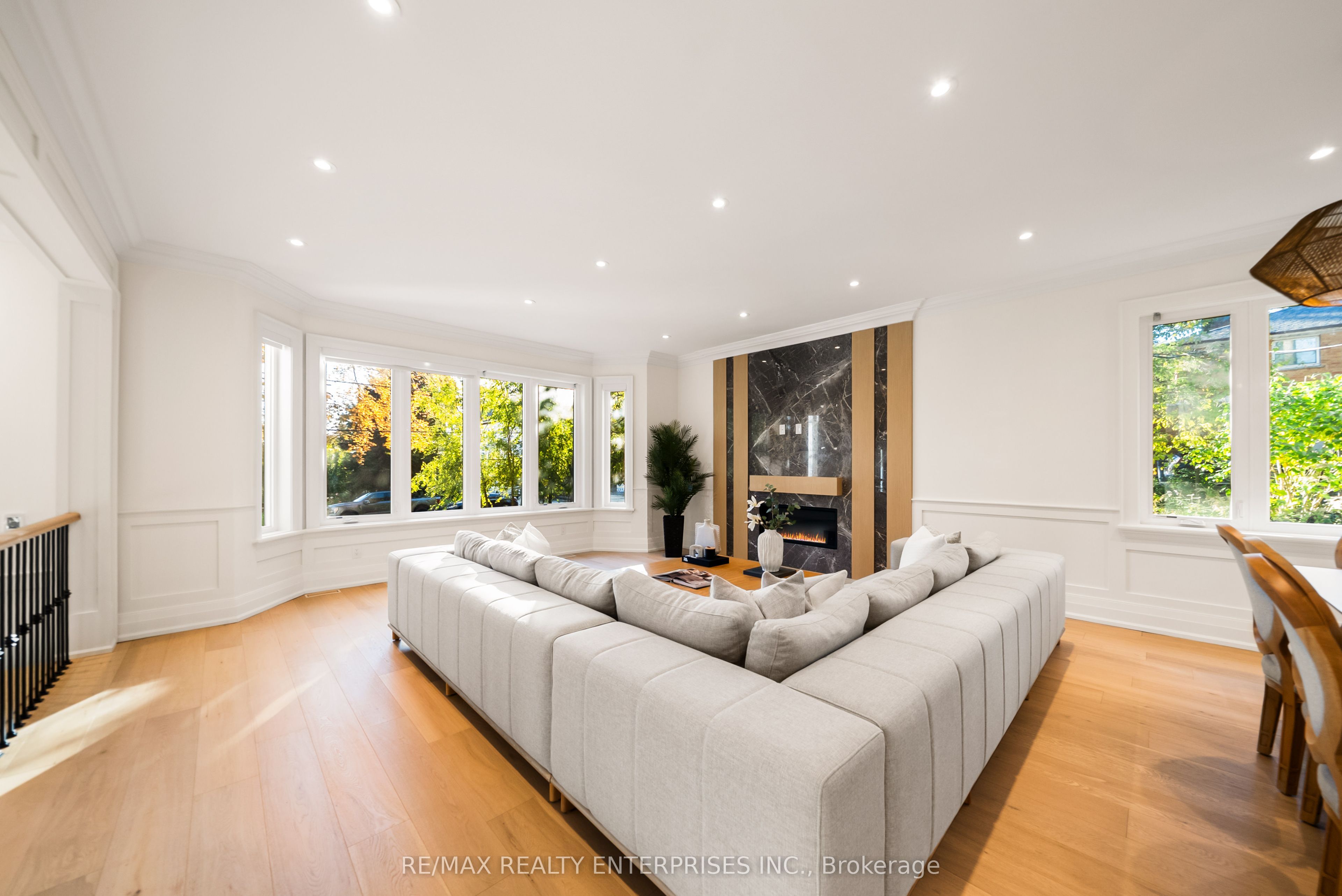43 Ben Machree Drive Property Photo 8