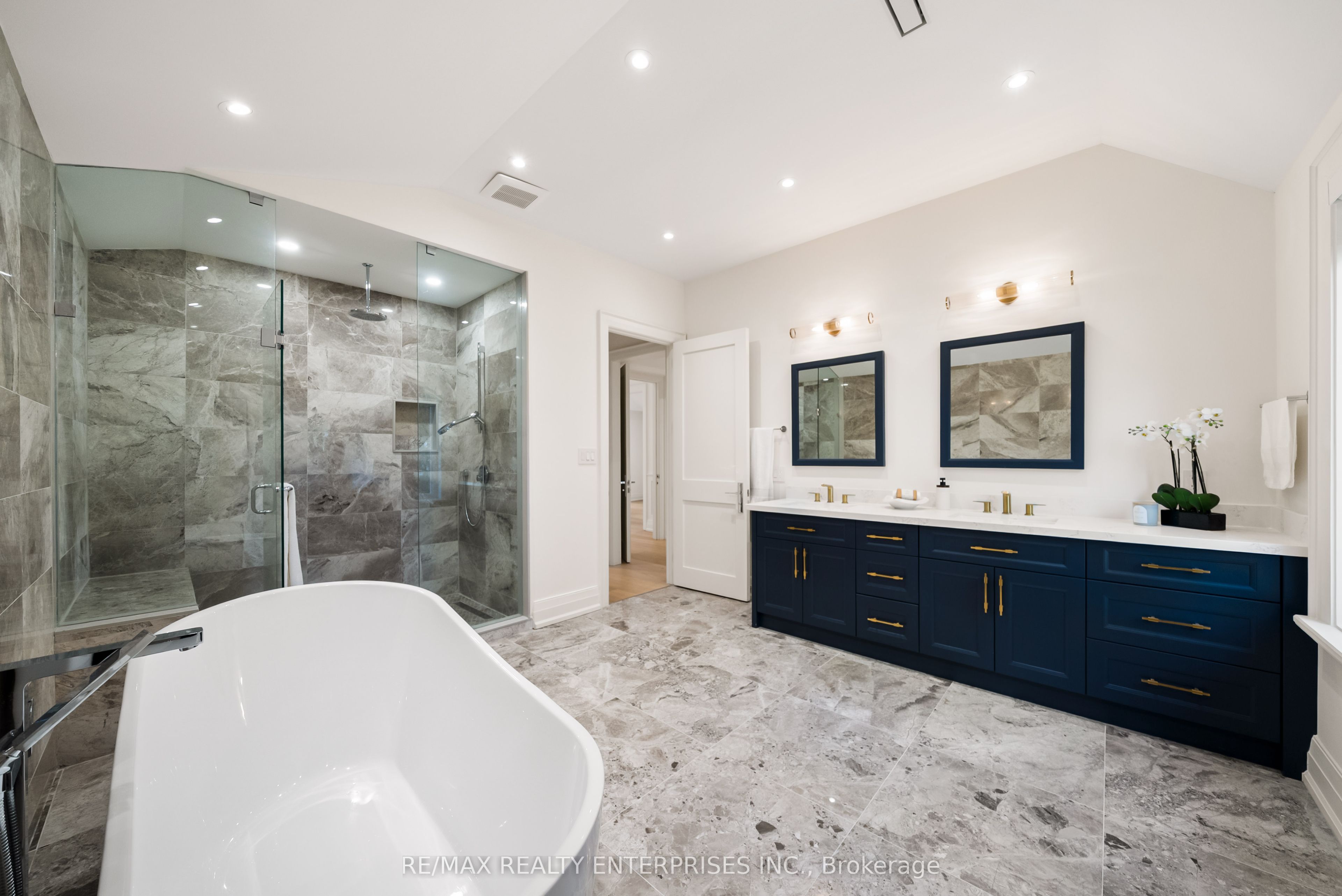 43 Ben Machree Drive Property Photo 29