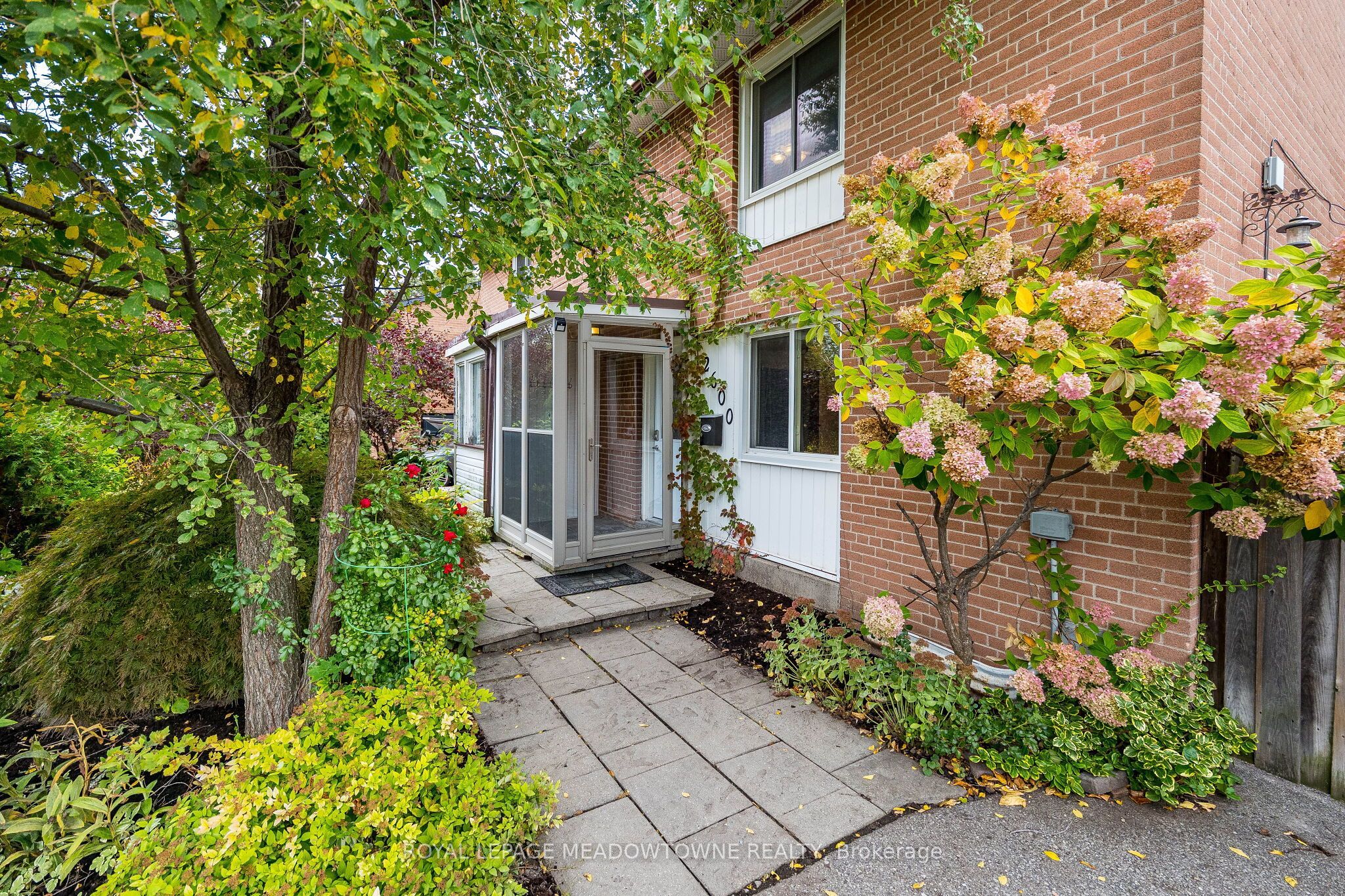 2600 Constable Road Property Photo 1