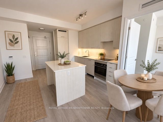 36 Elm Drive N 1501 Property Photo 1