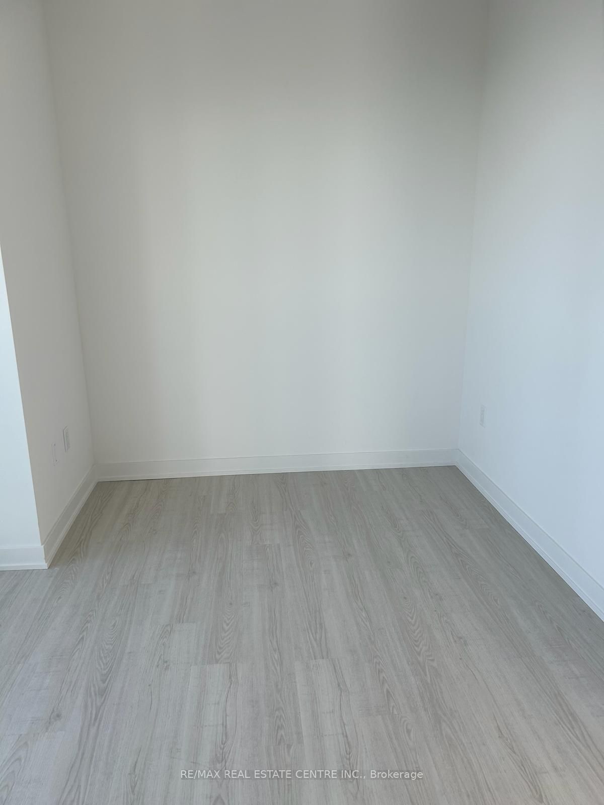 3883 Quartz Road 2409 Property Photo 10