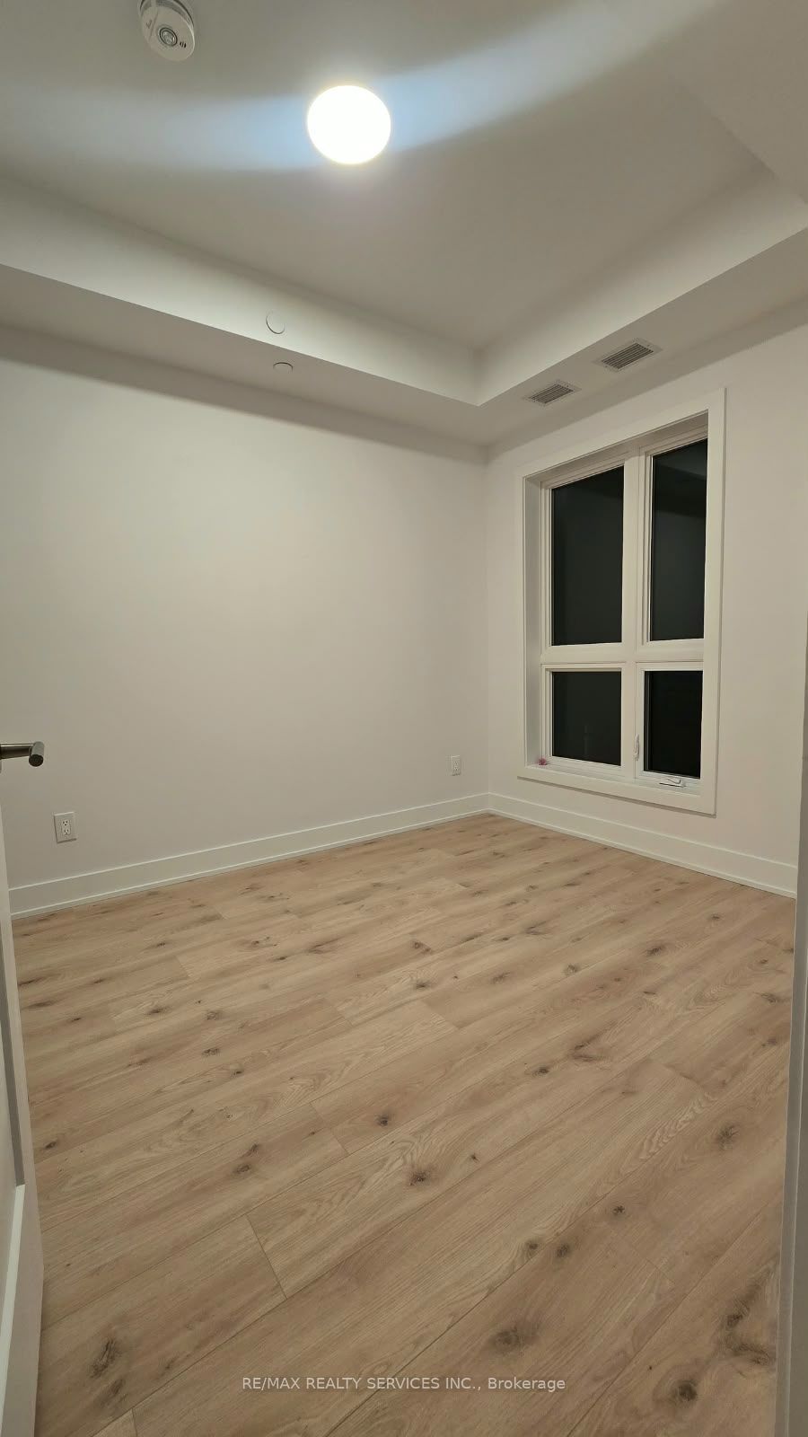 3008 William Cutmore Boulevard 323 Property Photo 14