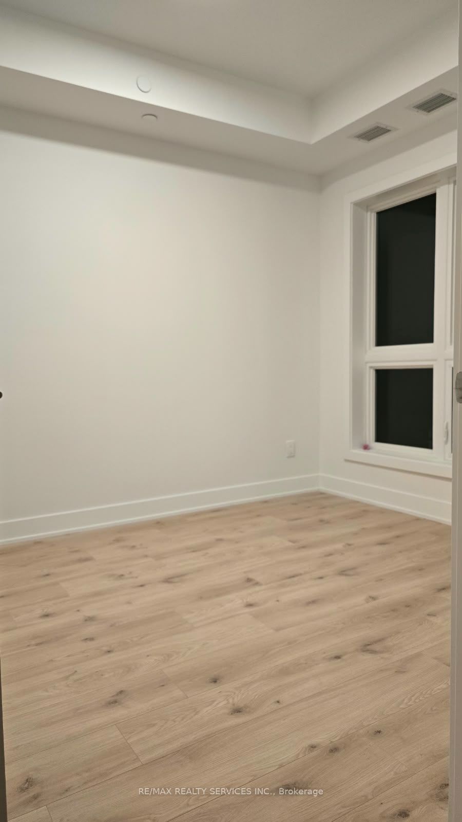 3008 William Cutmore Boulevard 323 Property Photo 15