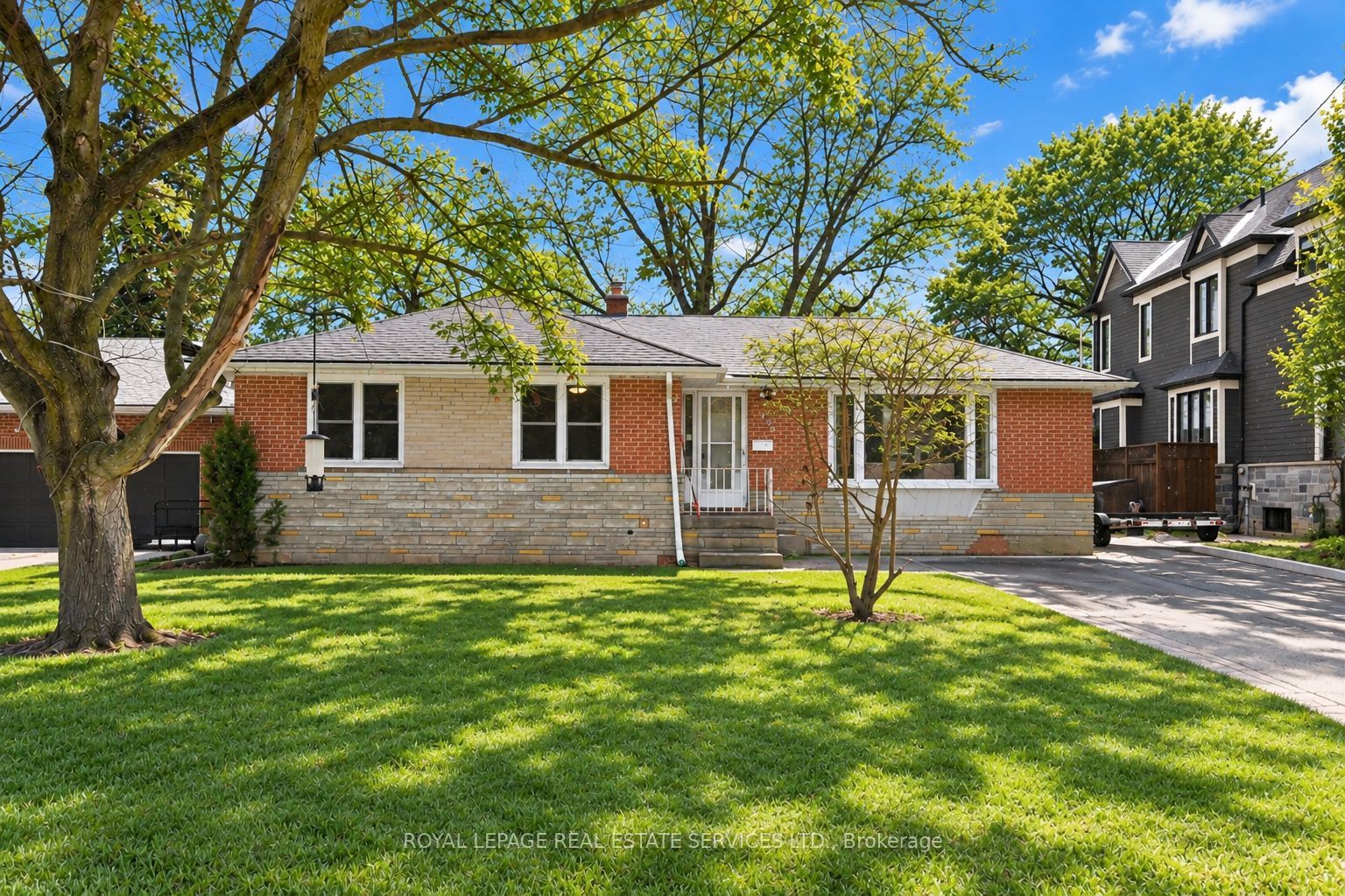 464 Tower Drive Property Photo 1