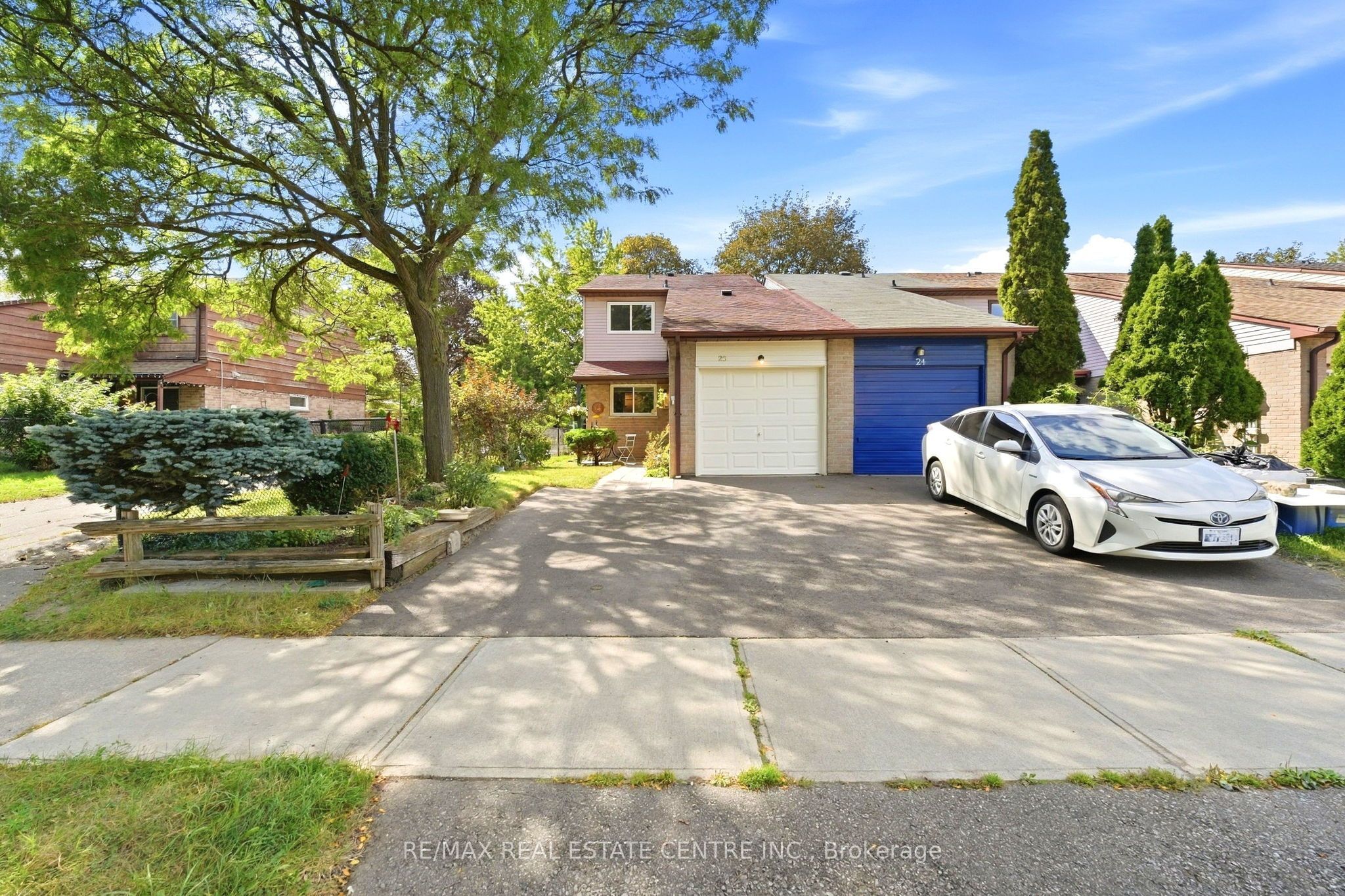 25 Scottsdale Court Property Photo 2