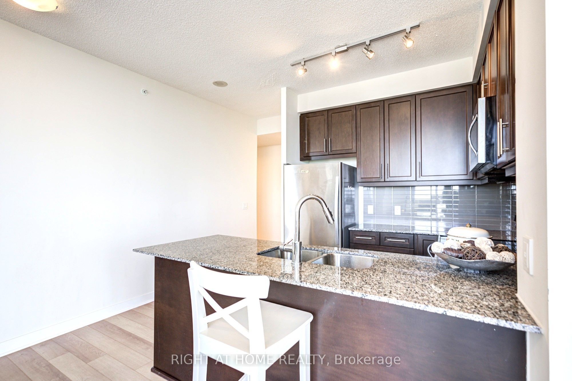 3975 Grand Park Drive 4307 Property Photo 14